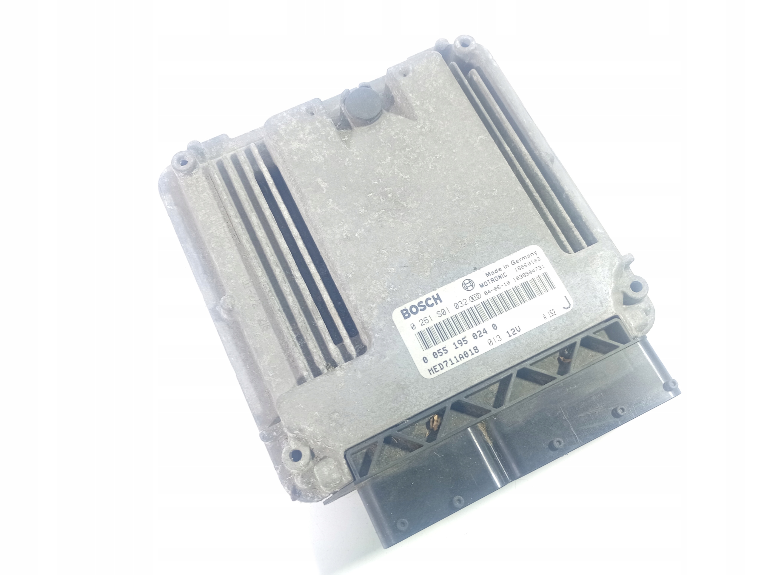 Alfa Romeo GT 03-10 computer control unit of the engine OE 0261S01032