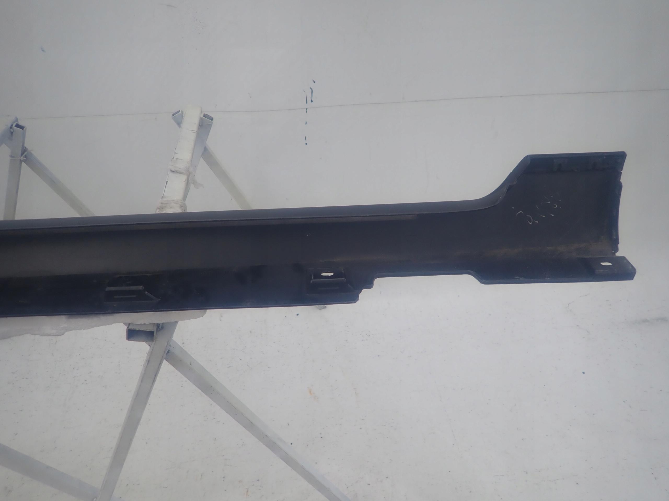VW PASSAT B8 14- threshold right moulding threshold right