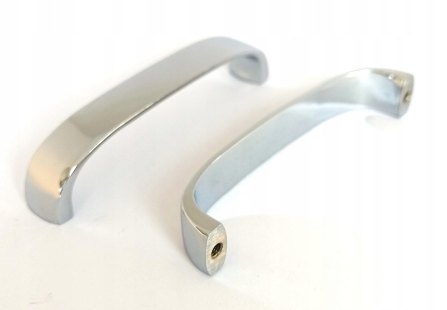 UCHWYT MEBLOWY PROSTY CHROM ROZSTAW 128MM Długość 13.8 cm