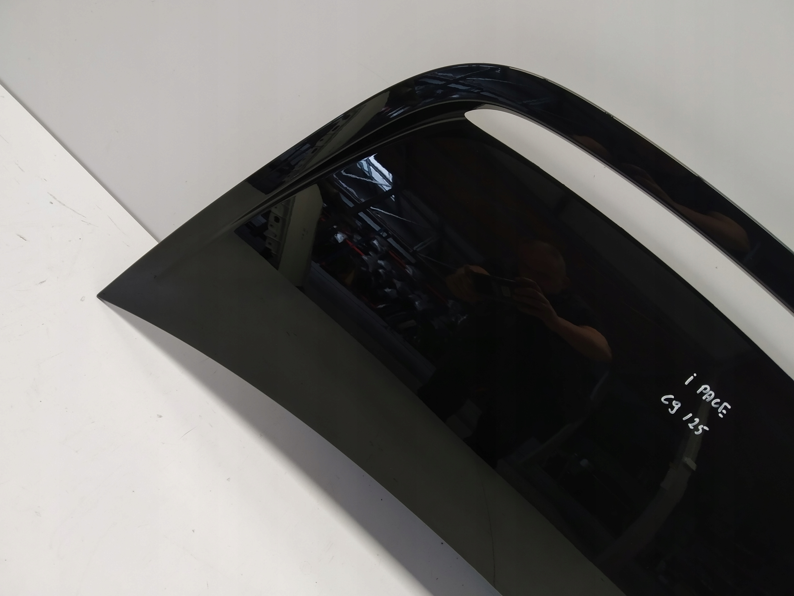 18r- Jaguar and Pace X590 intake plastic cap cap maske J9D3-16C628