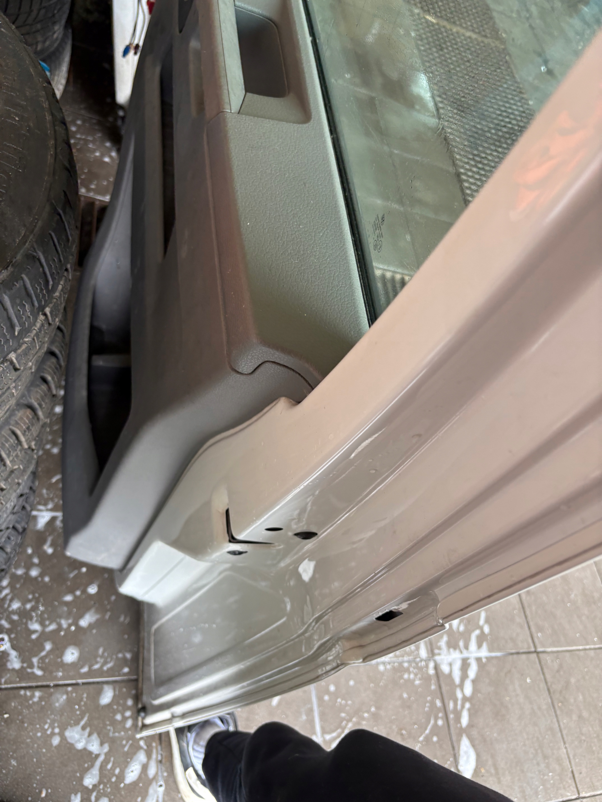 VW T6 T6.1 door right front BIALE LB9A complete