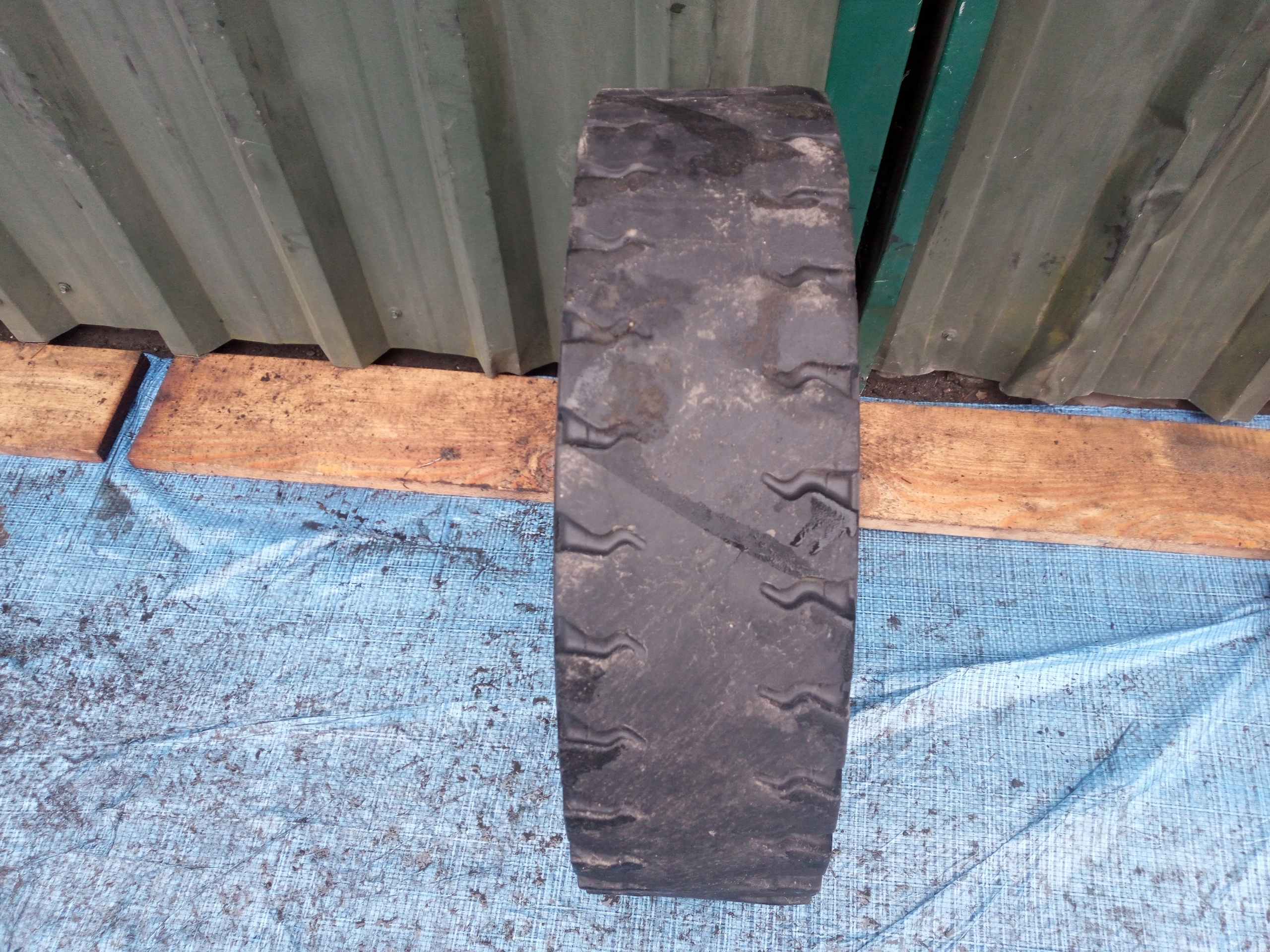 ШИНЫ CONTINENTAL 7.00 7,00-R 12 SC 20