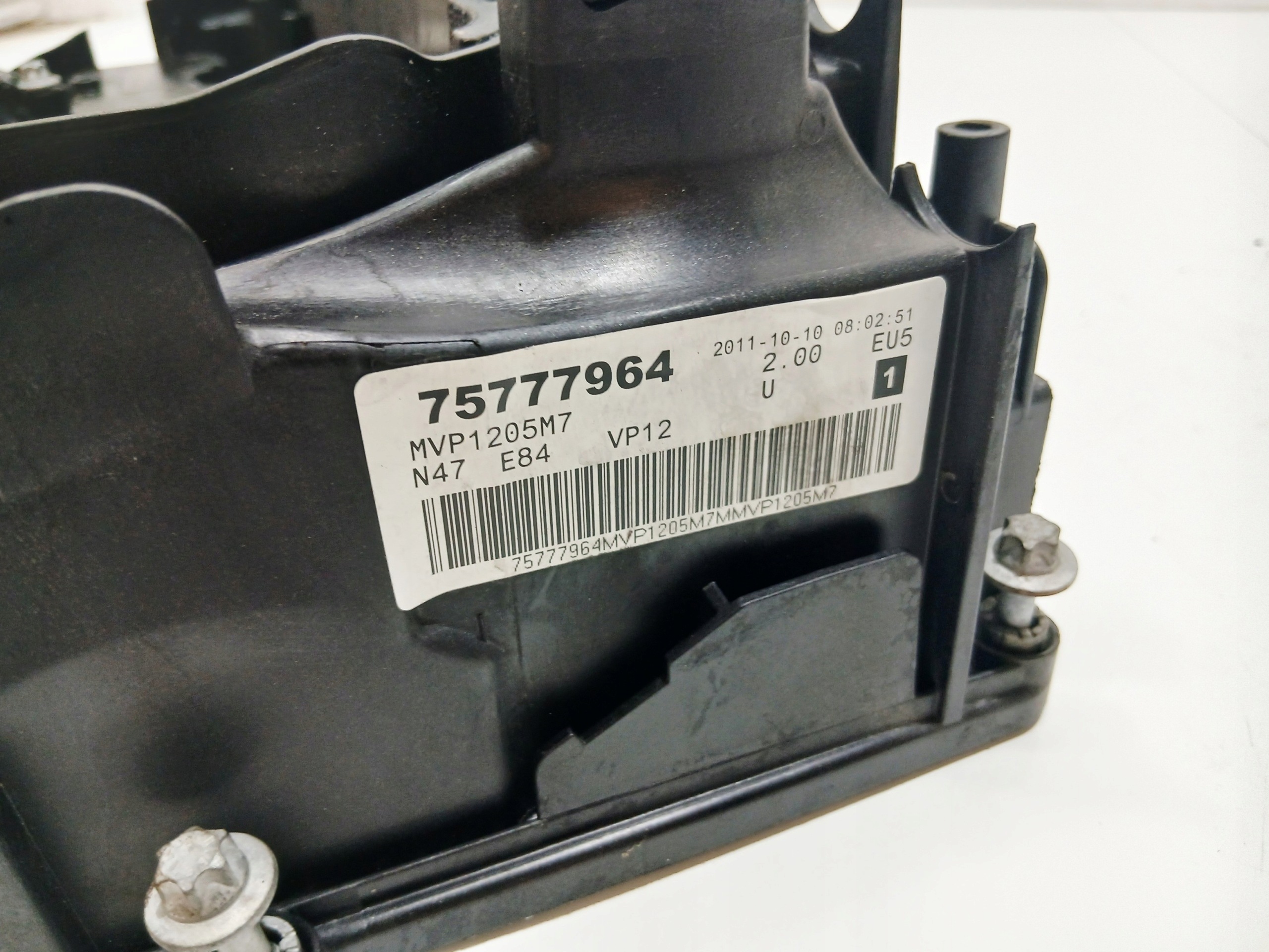 Abdeckung der Ventile BMW X1 E84 N47D20C 7797613