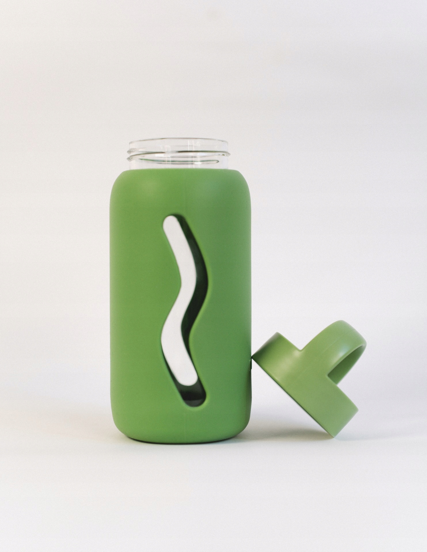 Muuki motywacyjna butelka na wodę 500ml Pure Matcha