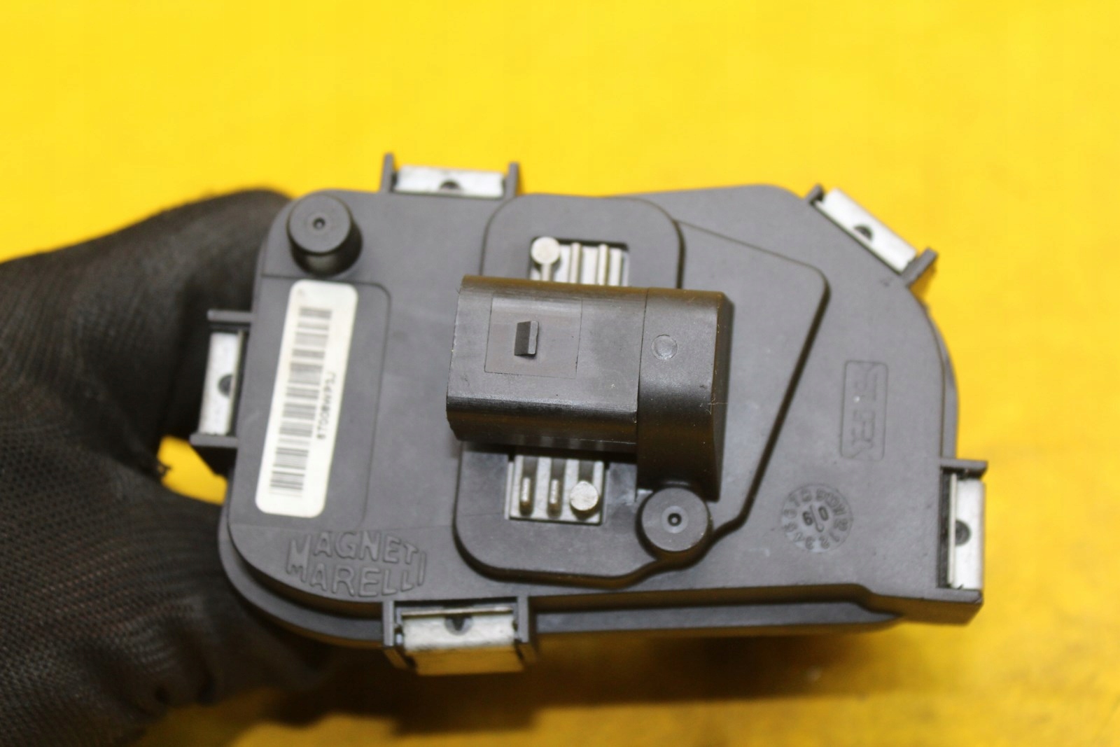 контроллер крышек коллектора insignia 2.0 A20DTH