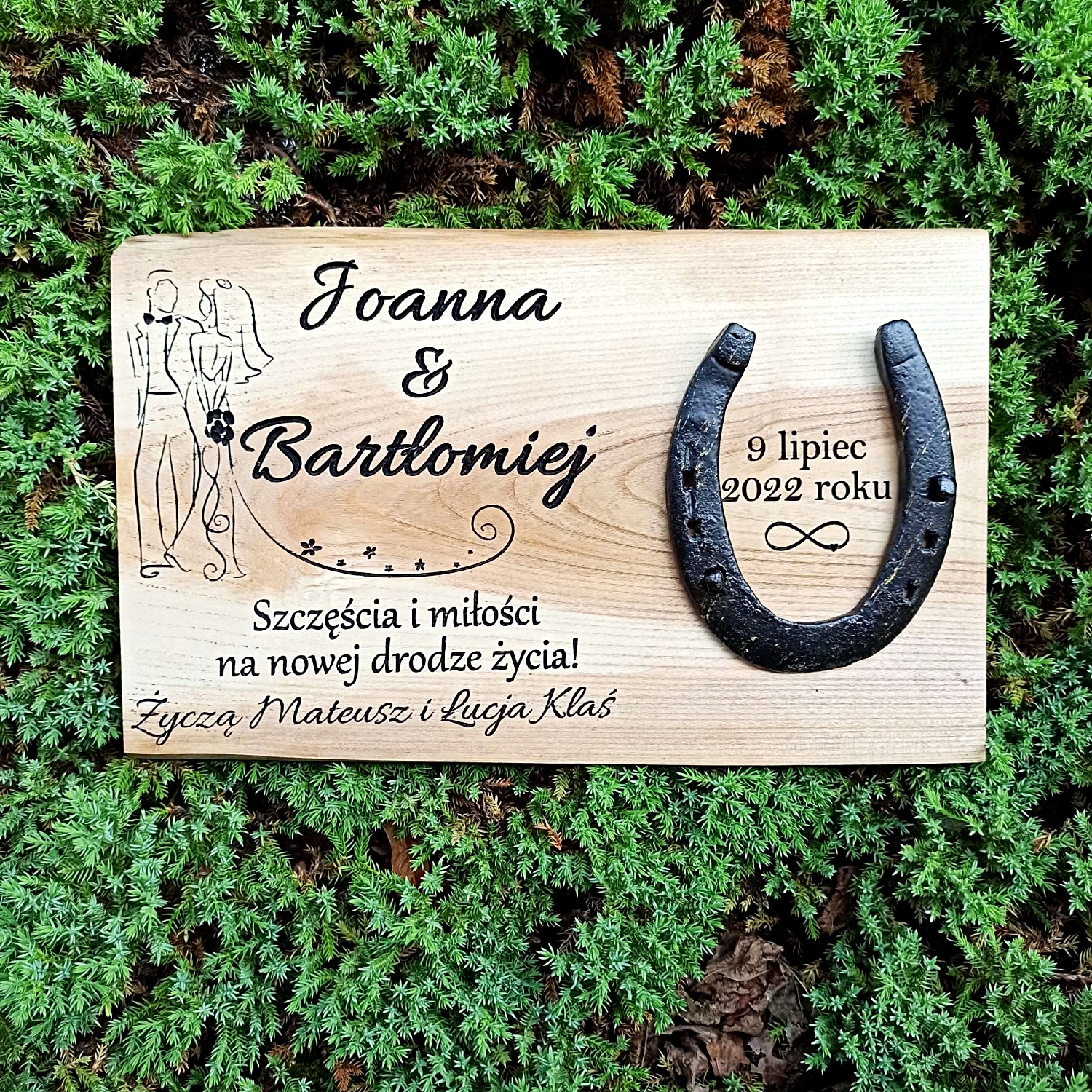 dárek pro novomanžele svatba podkova pro štěstí grafika manželství