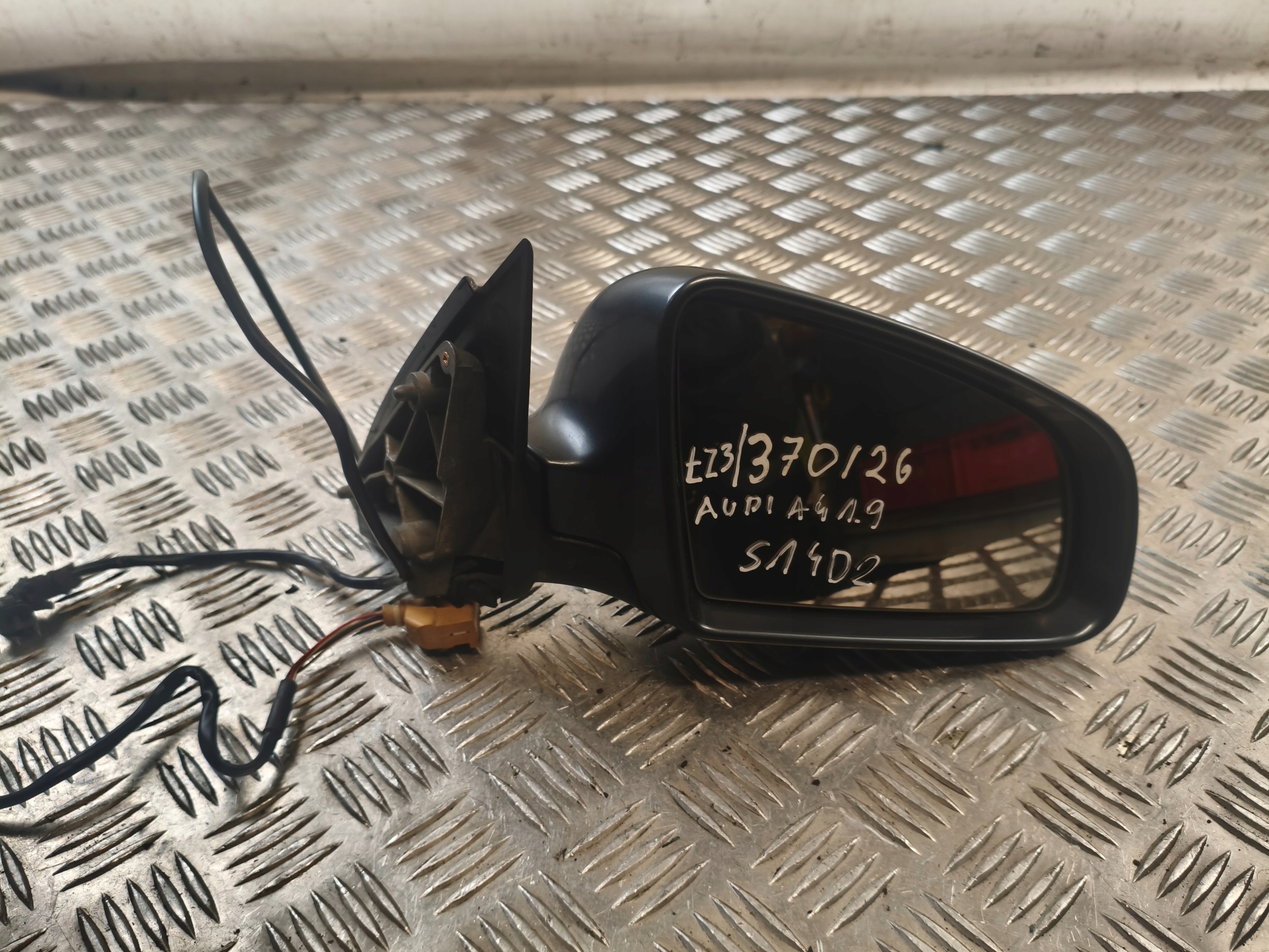 right mirror SZARE AUDI A4 1.9D