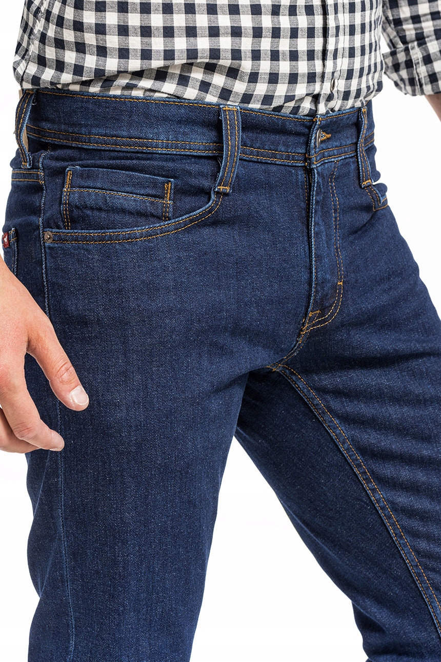 MUSTANG OREGON TAPERED MĘSKIE SPODNIE JEANSOWE DŻINSOWE ZWĘŻANE W33 L30 Model OREGON TAPERED