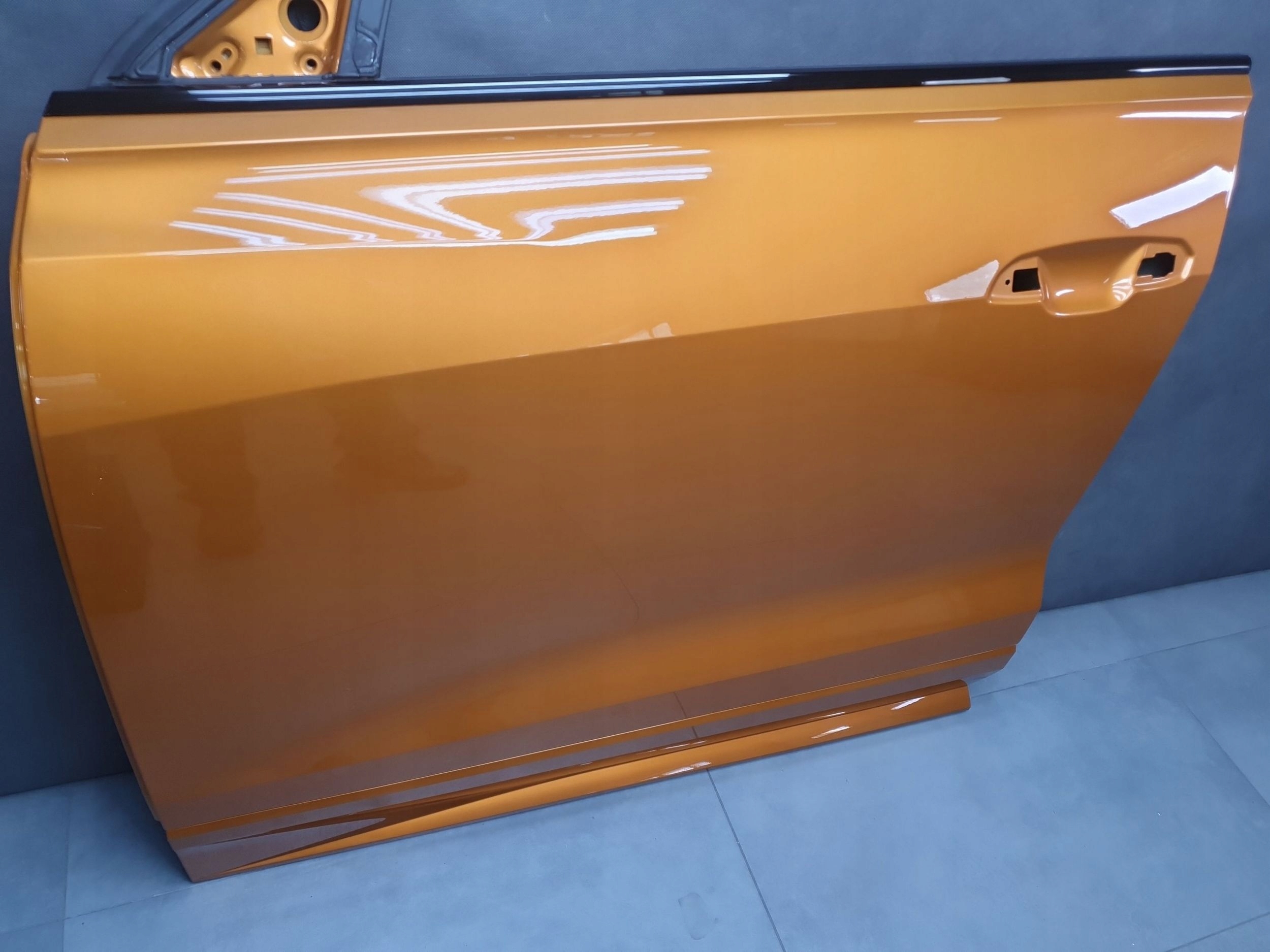 Audi Q8 door left front 4M8831051C LY2Y