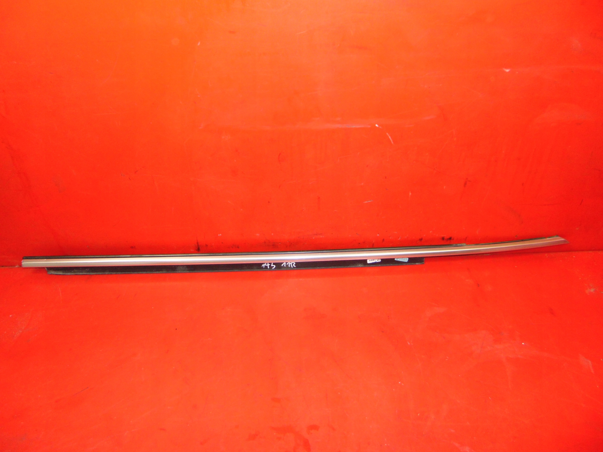 AUDI A5 8F CABRIO moulding dust door right