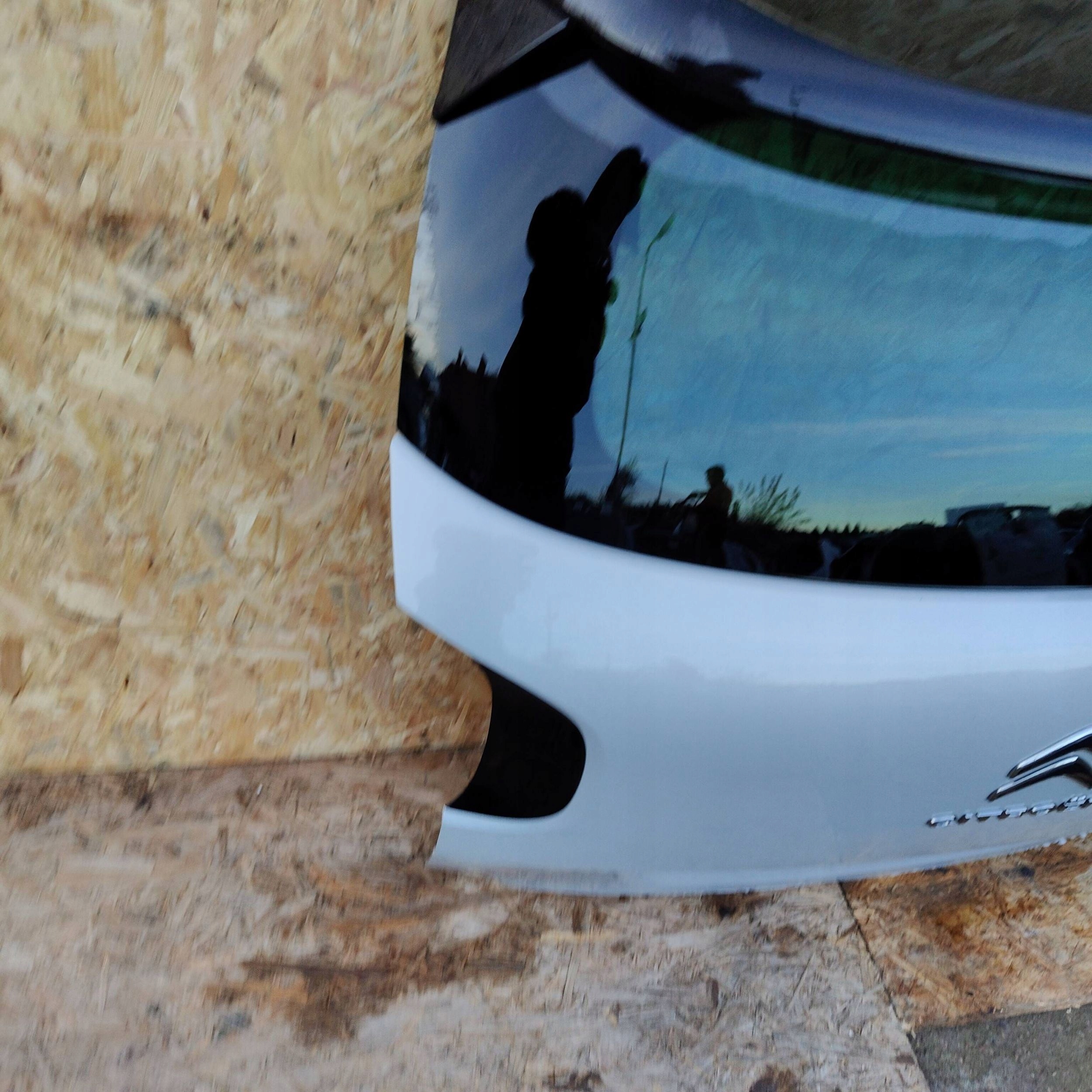 trunk door boot Citroen C3 Aircross kamera