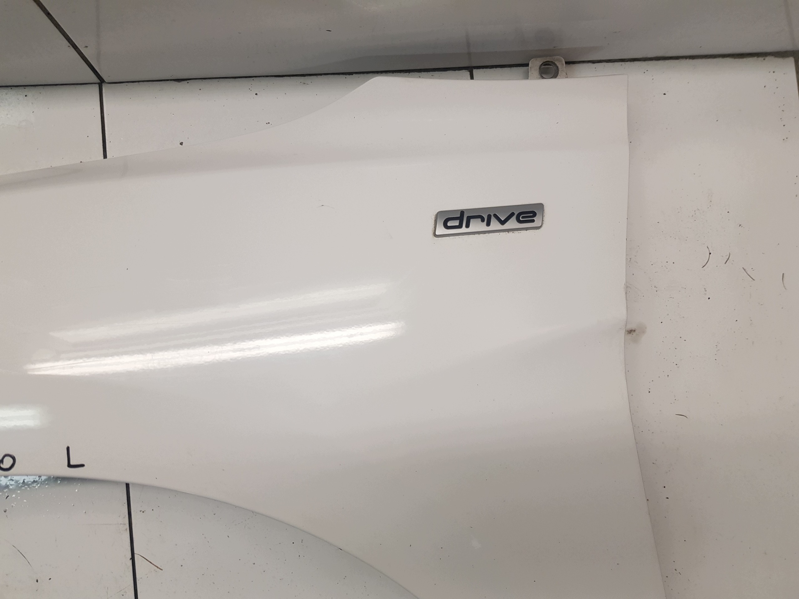 HYUNDAI I40 fender front front left BIALY
