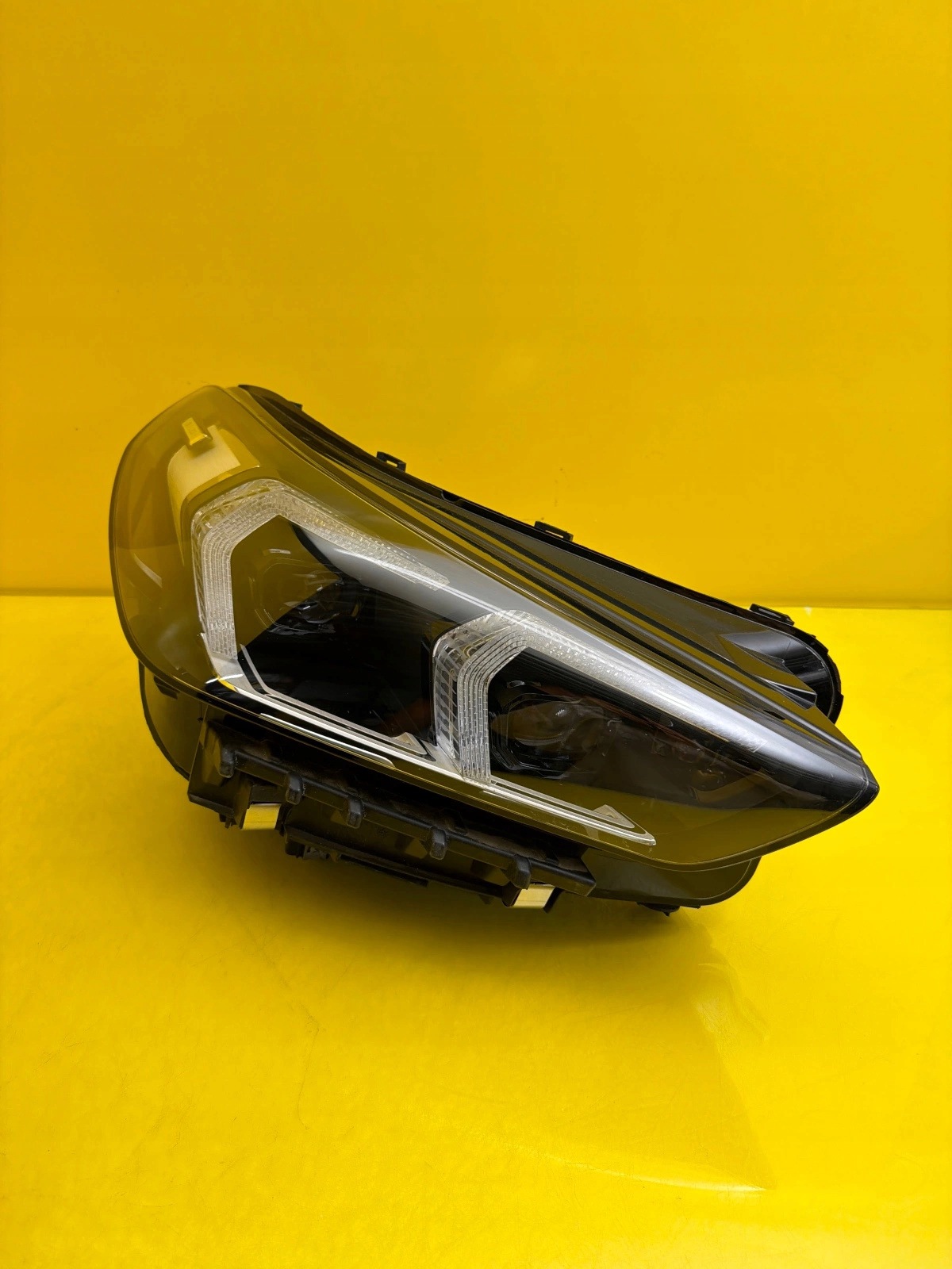 light right BMW X1 U11 2022- Full Led 5A9A228-02