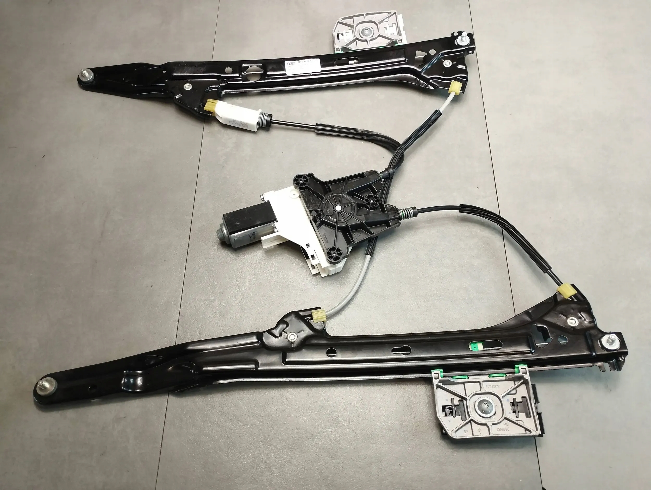 Audi A5 8T mechanism windows left rear part 8T8839461C