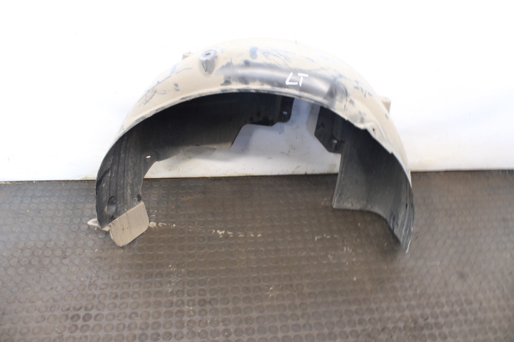 подкрылки левый Задний SKODA FABIA IV