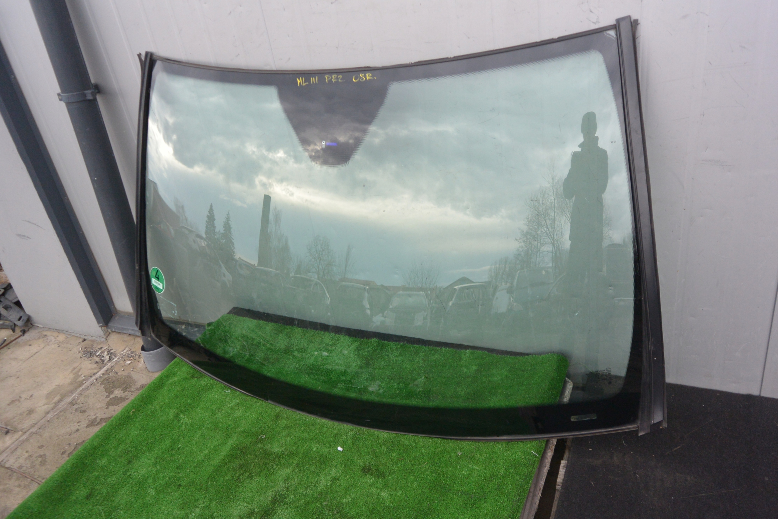 Лобове скло Переднє MERCEDES ML W164 LIFT 2008