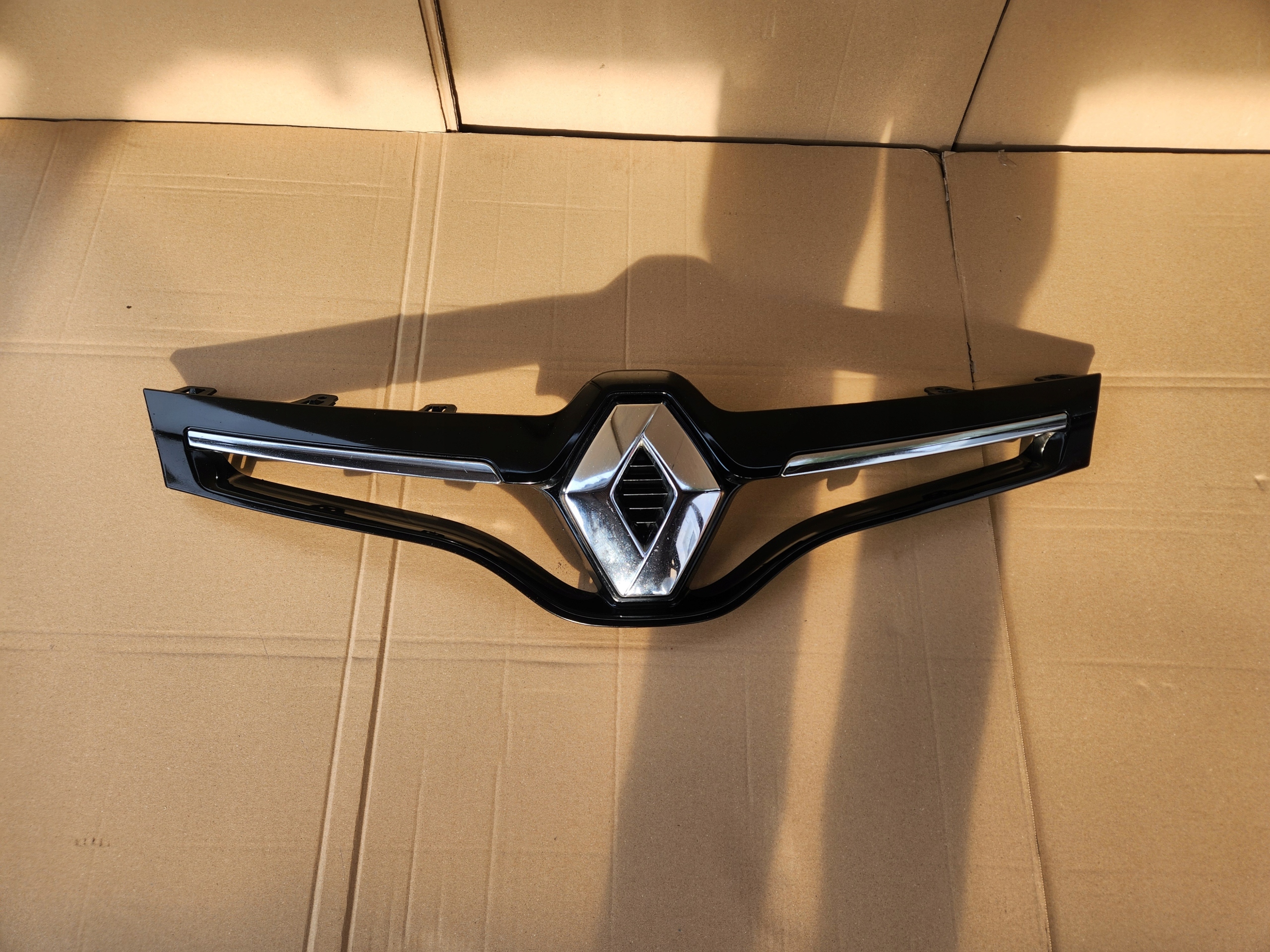 Renault ScĂ©nic I JA Kühlergrill FRONTGRILL Kühlergitter - Thumbnail 2