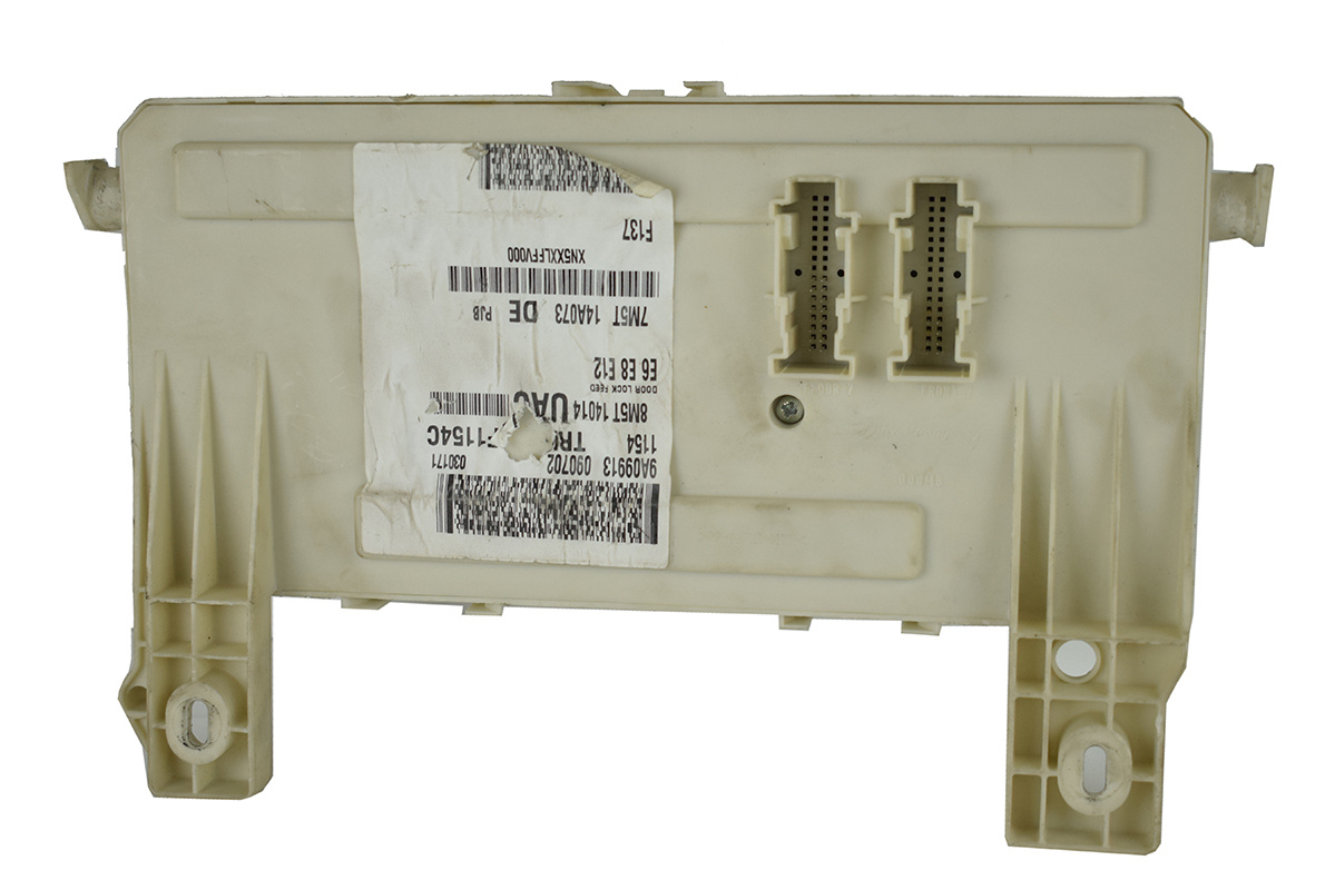 compartment * of fuses module FORD 7M5T-14A073-DE