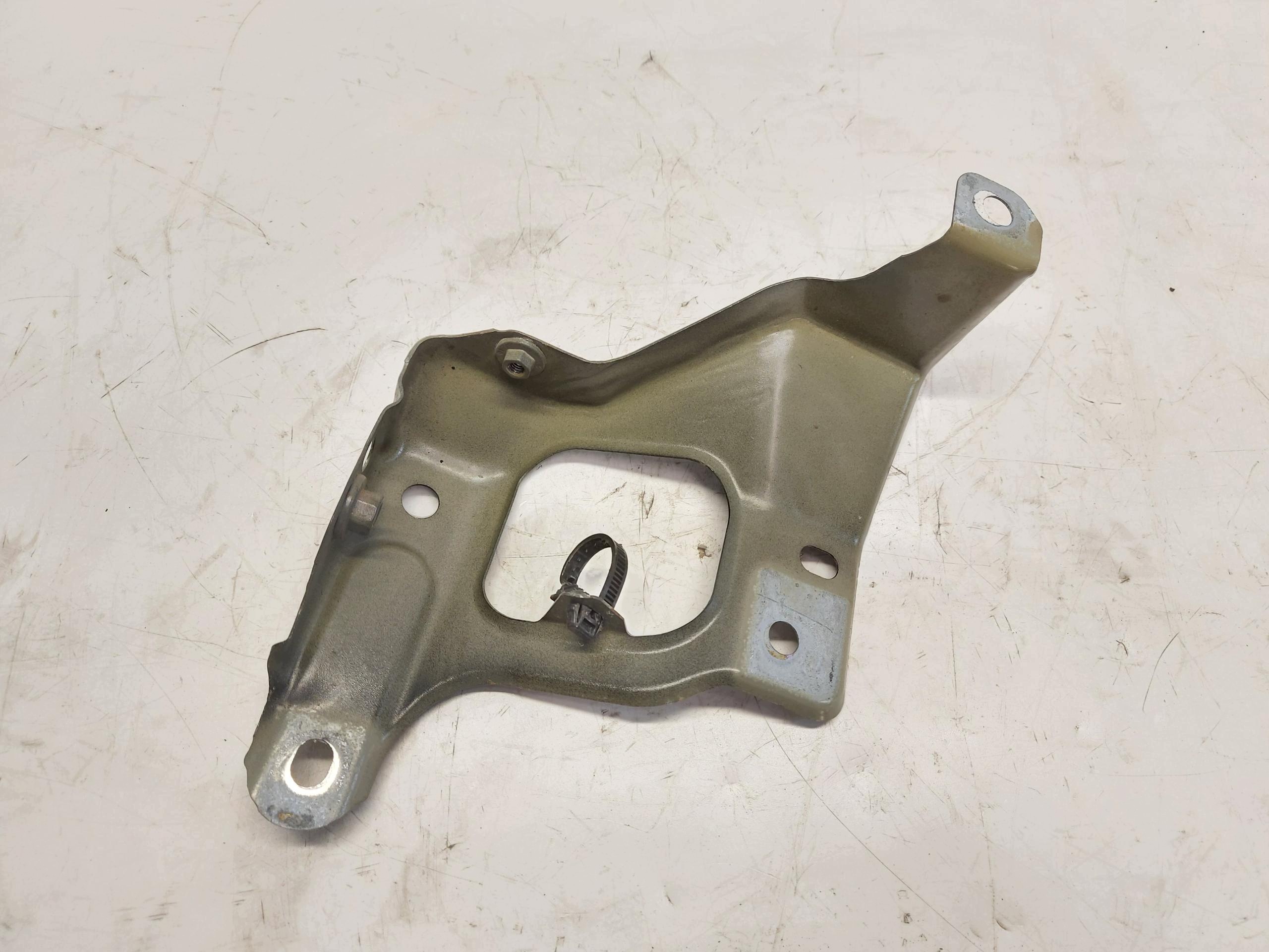 TESLA MODEL 3 2022r Console Aile Avant Gauche 1086017-00-D