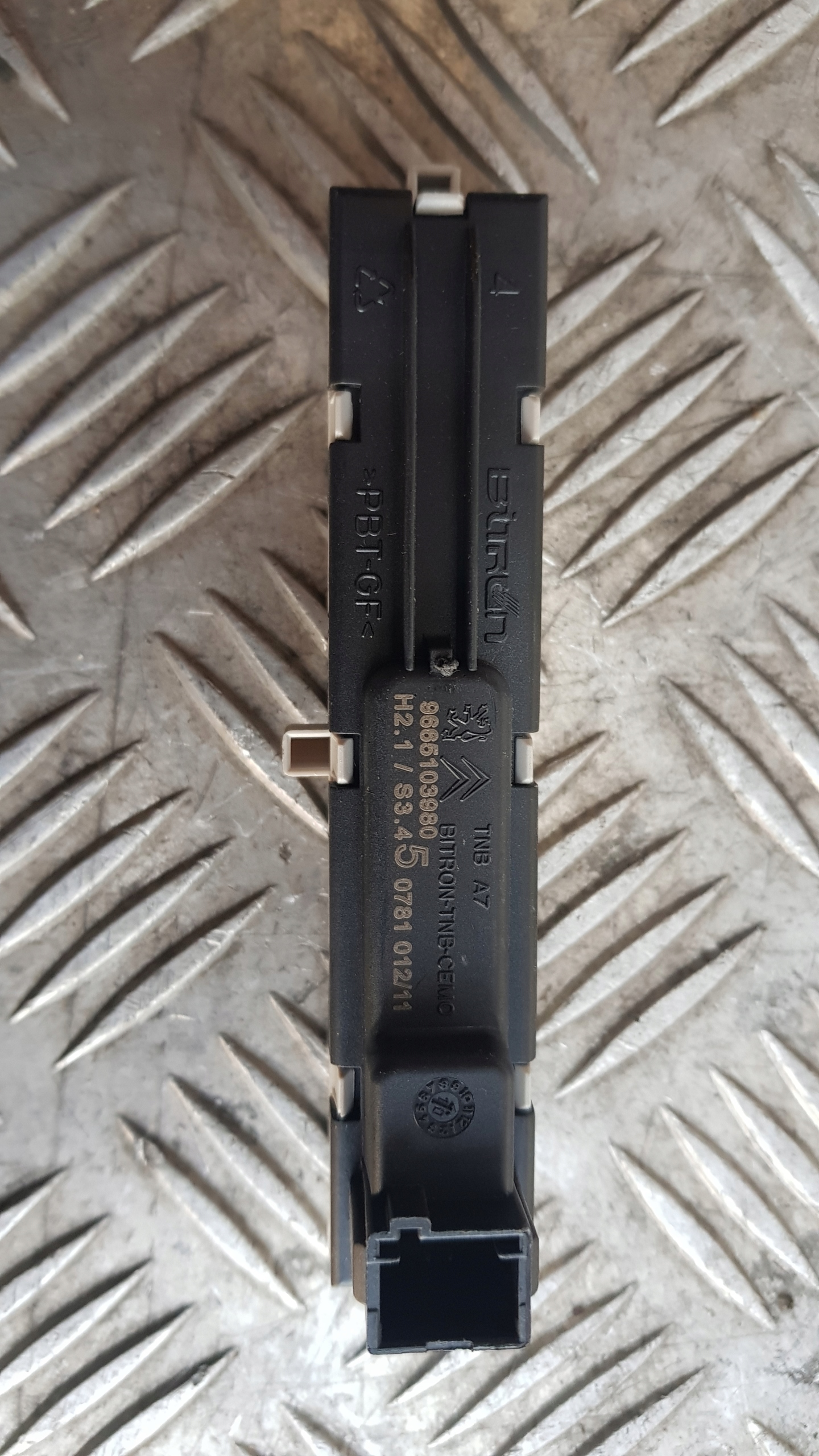 PEUGEOT 207 display 9665103980