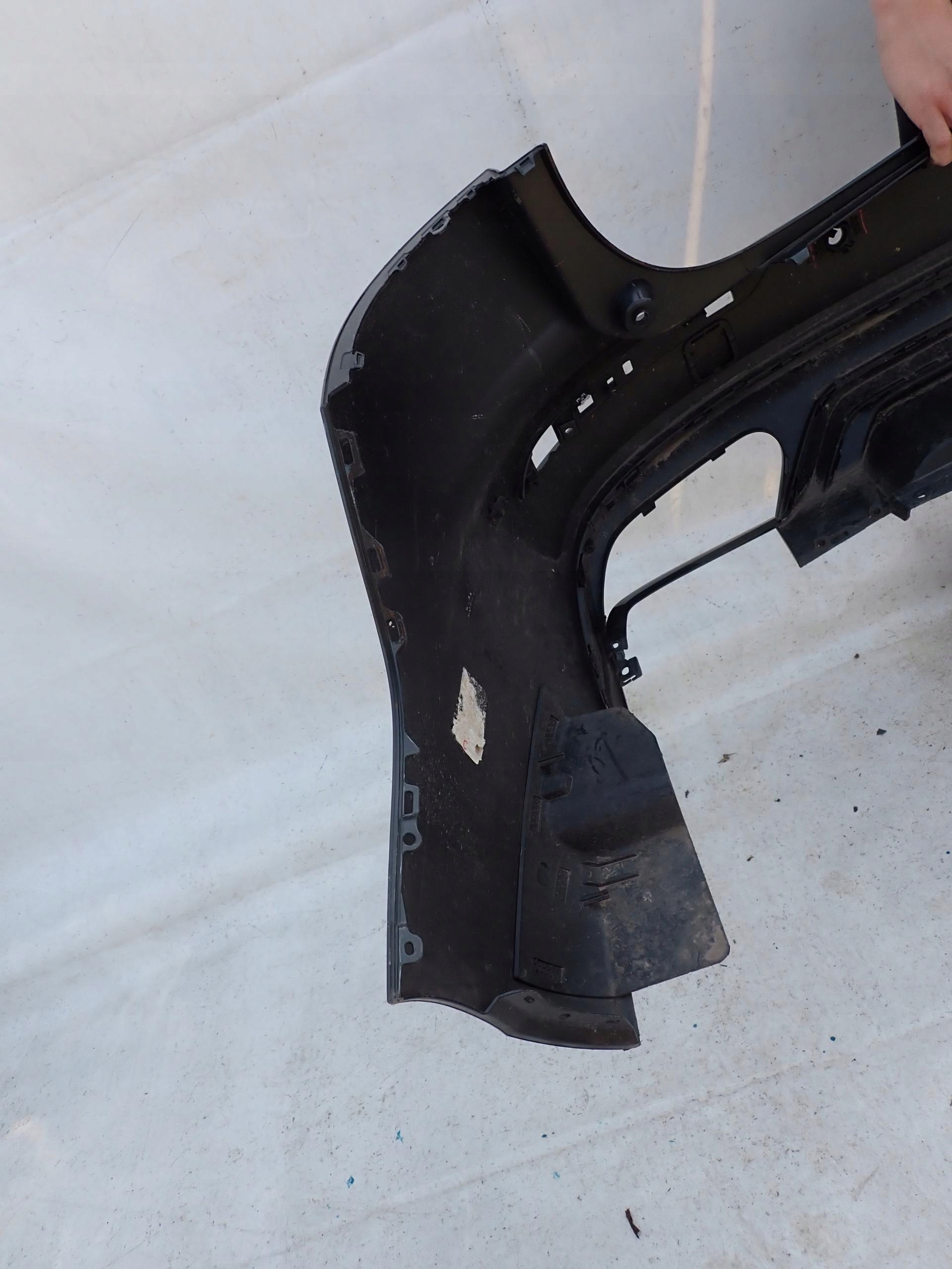 VOLVO V60 18- R-design bumper rear part rear PDC