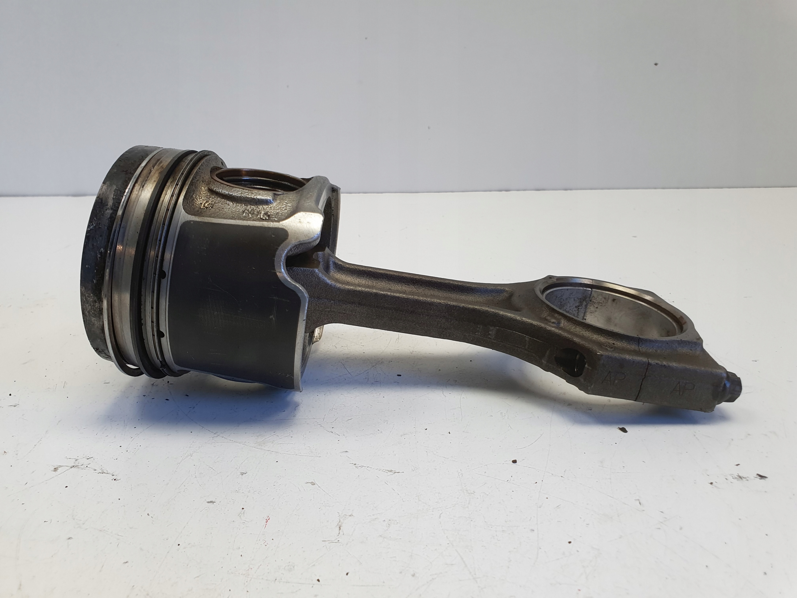 BMW F10 F11 F30 2.0 D TŁOK korbowód B47D20 Typ silnika Diesel