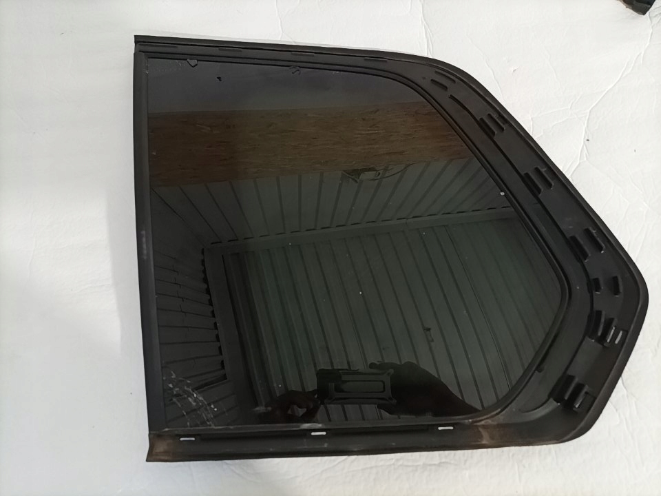 BMW X7 G07 СКЛО КУЗОВА ЛІВИЙ ЗАД. 7444115