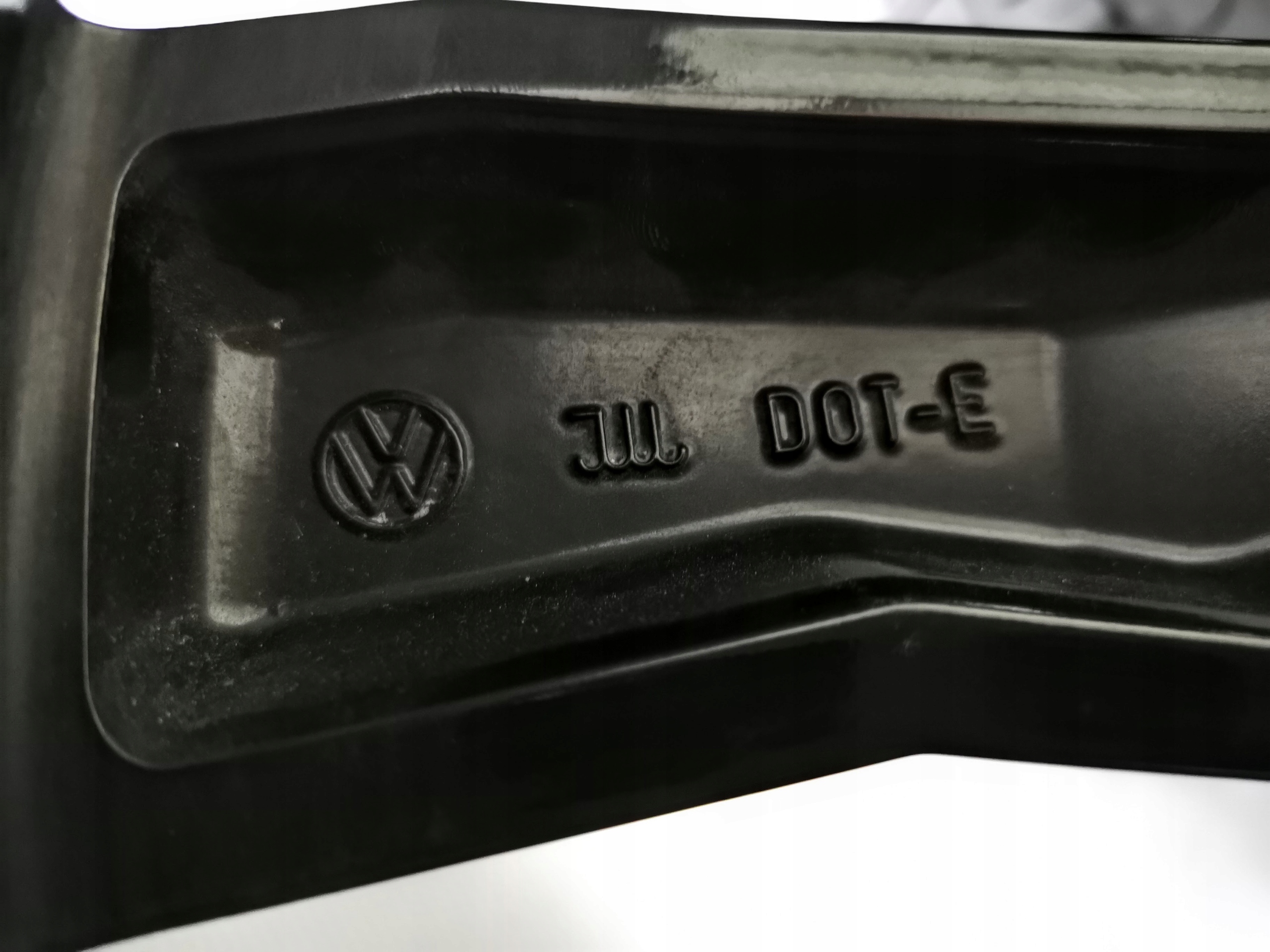 KOŁA FELGI 20' OPONY 255/40 VW TIGUAN 5NA601025G Profil opony 40