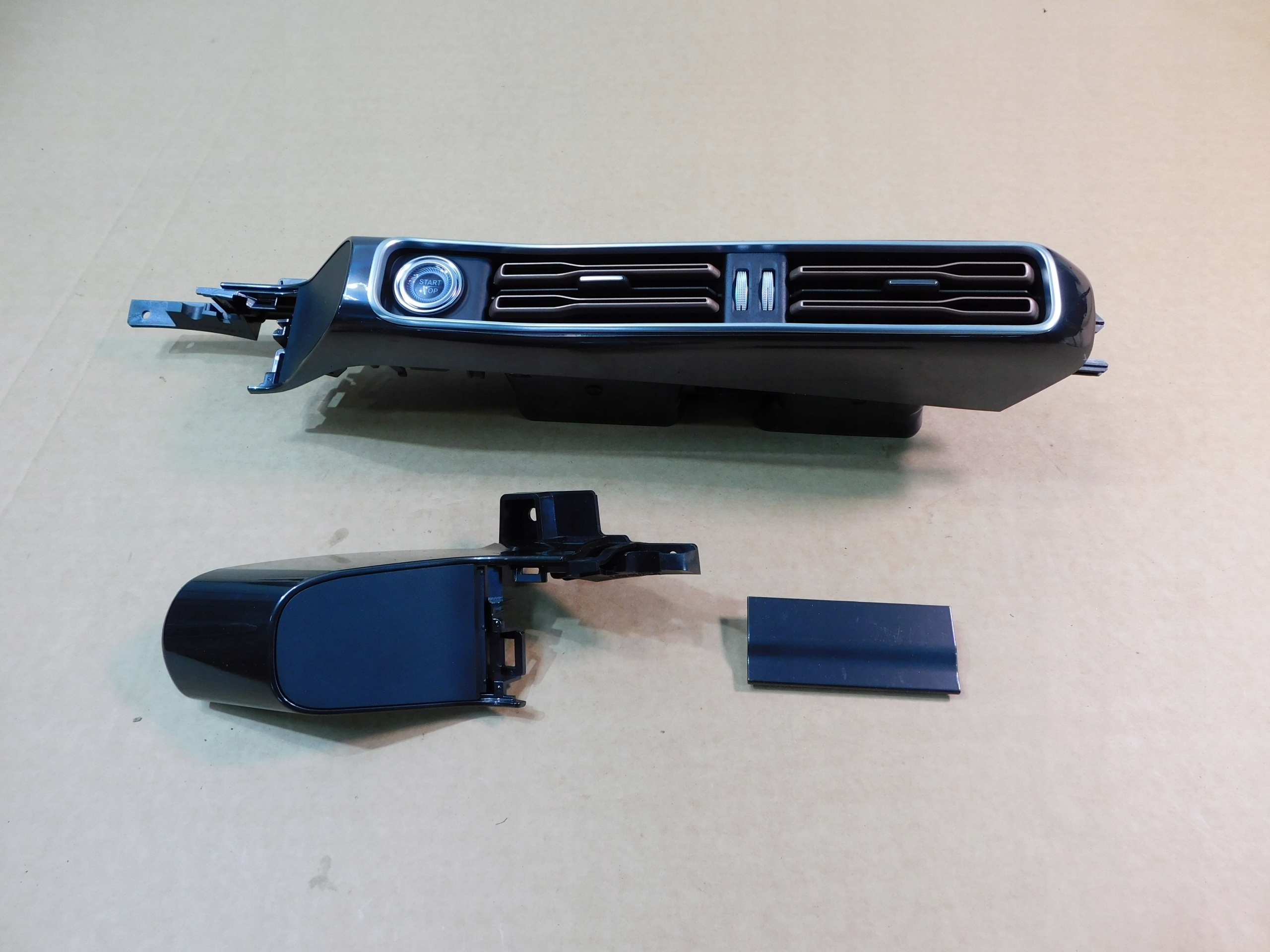 Mercedes EQC N293 tunel central door air conditioning devices start-stop switch