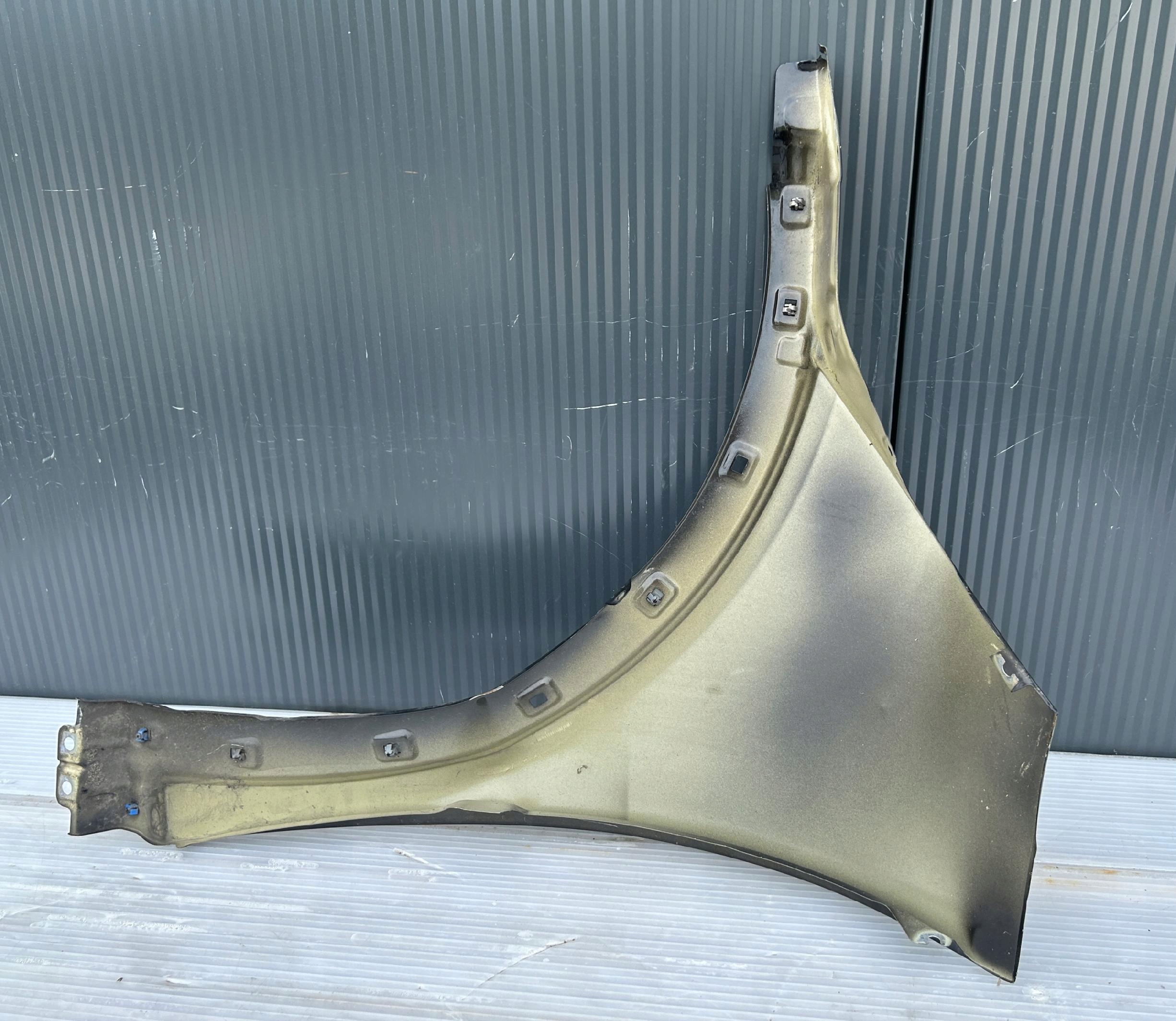 fender right front front KIA EV6