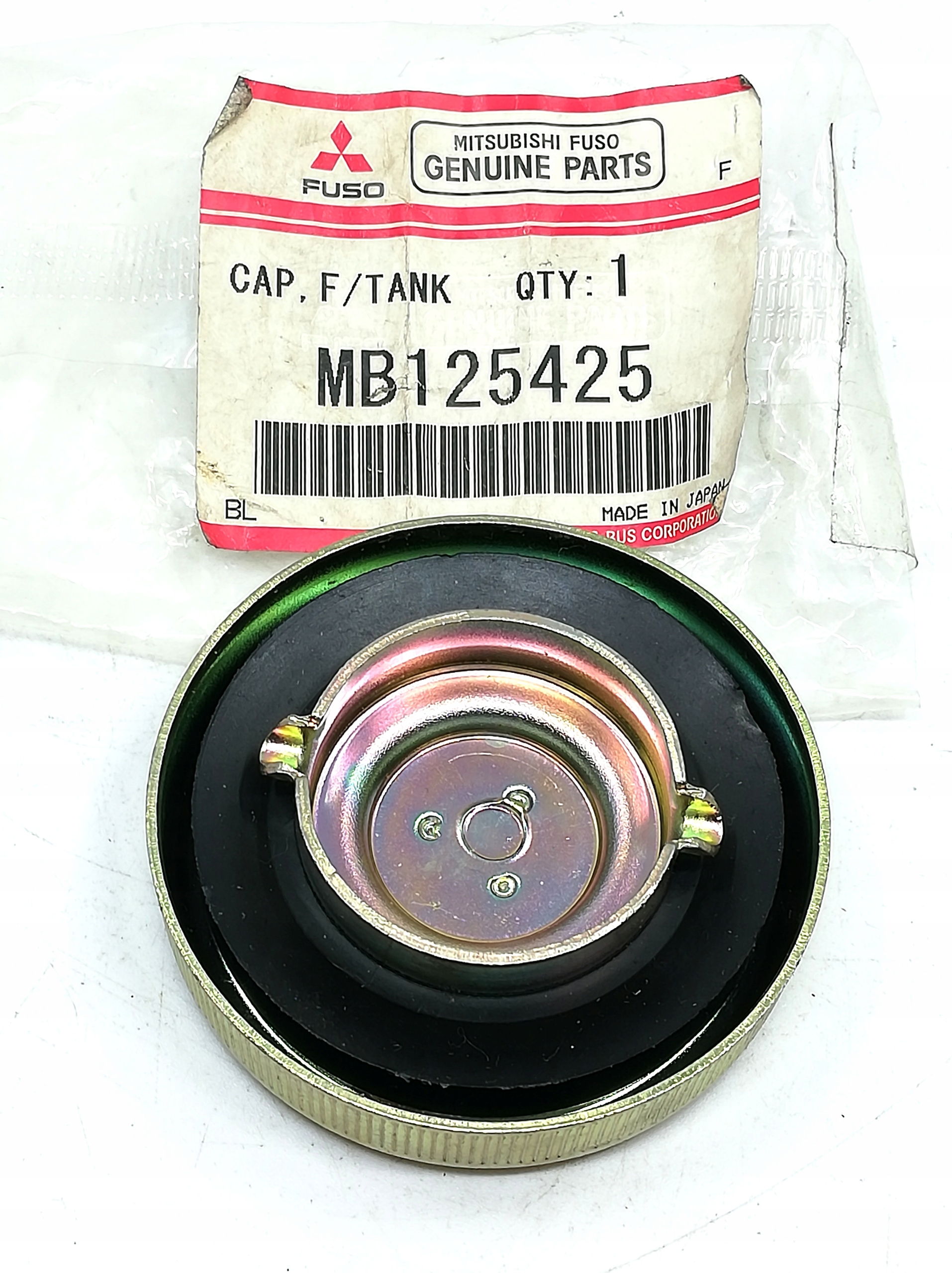 KOREk WLEWU PALIWA MITSUBISHI CANTER MB125425 OE