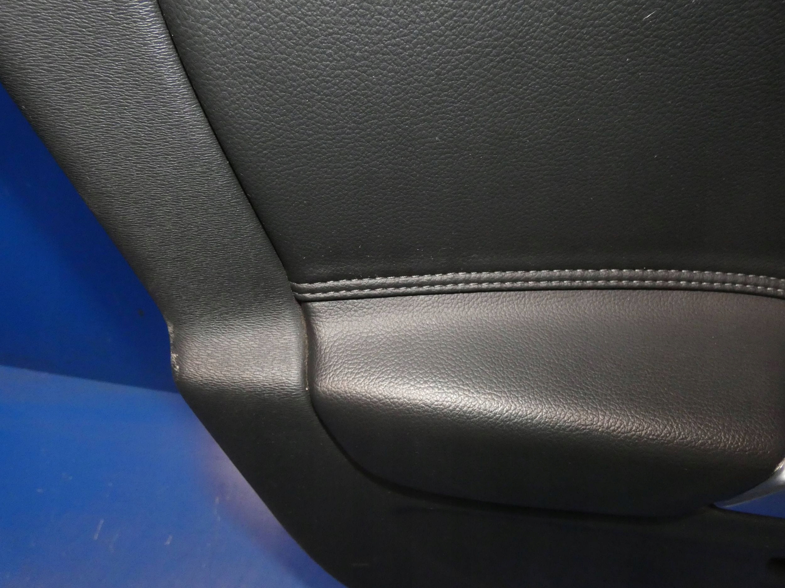 VOLVO V60 and S60 II side door driver´s left front