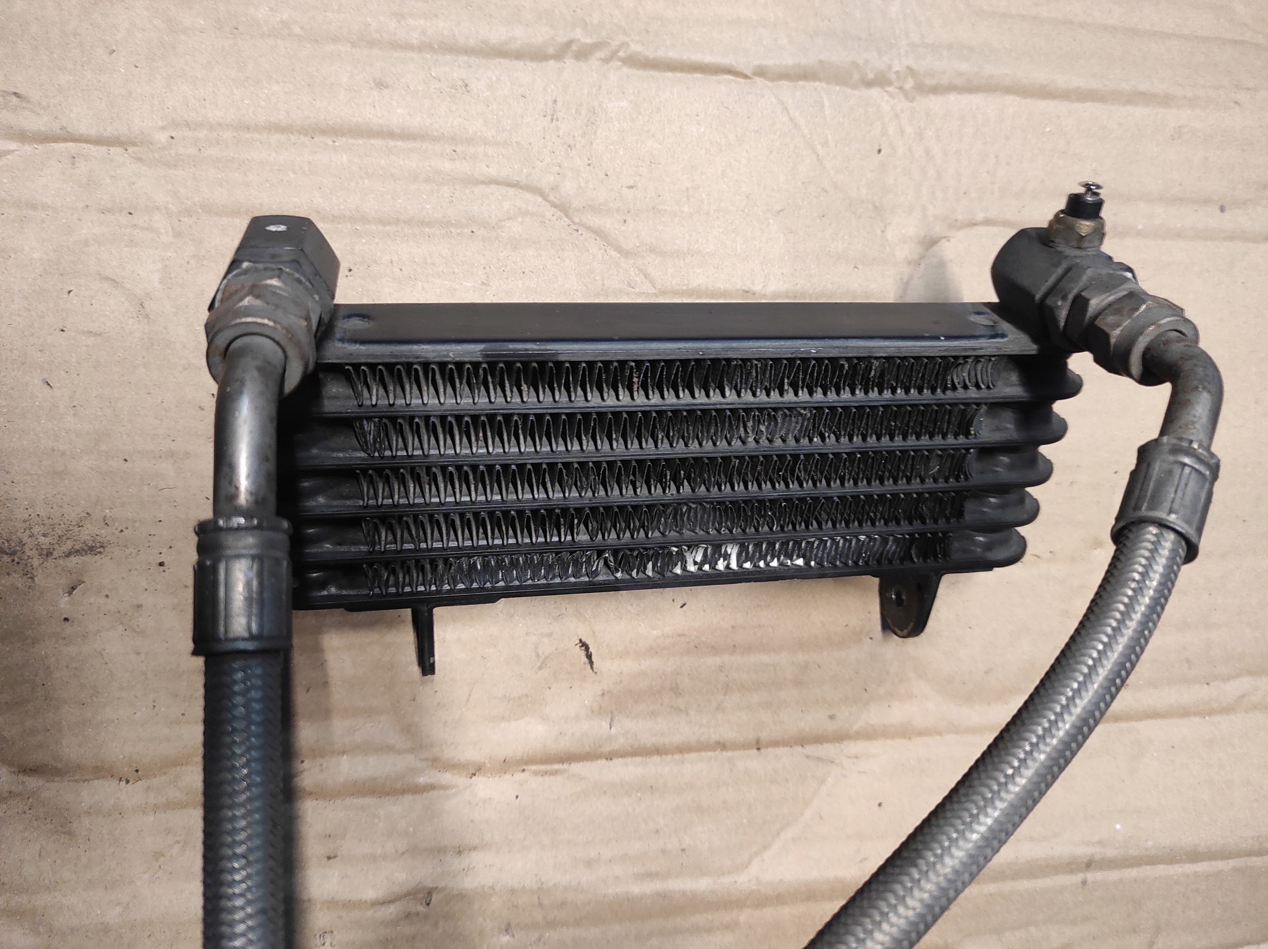 Chłodnica oleju przewody Ducati Hypermotard 1100S Numer katalogowy części chlod.duc