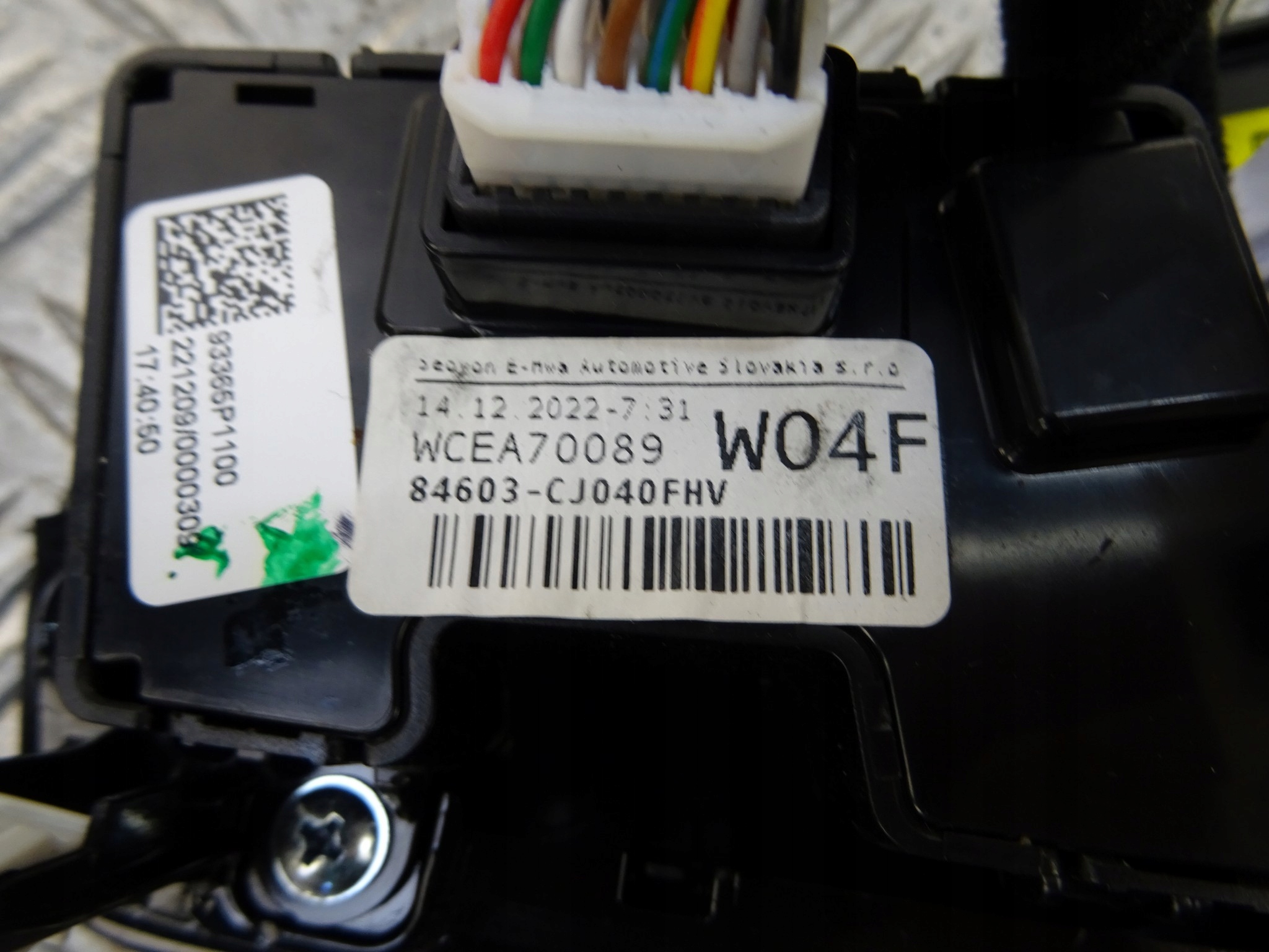KIA SPORTAGE V 5 button switch DRIVE 93301P1090