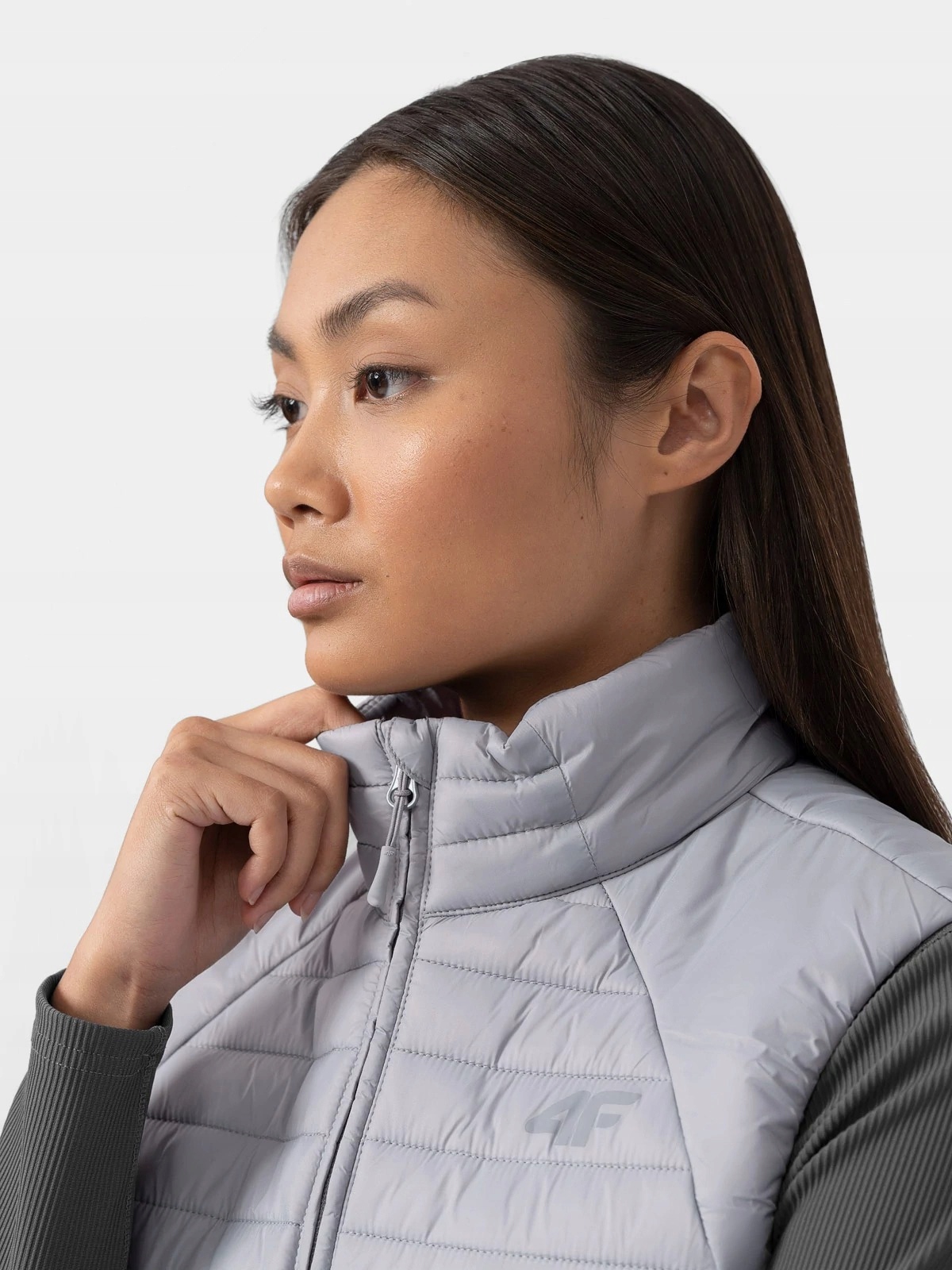 BEZRĘKAWNIK DAMSKI 4F KAMIZELKA SPORTOWA PUCHOWA R. M Model KUDP001