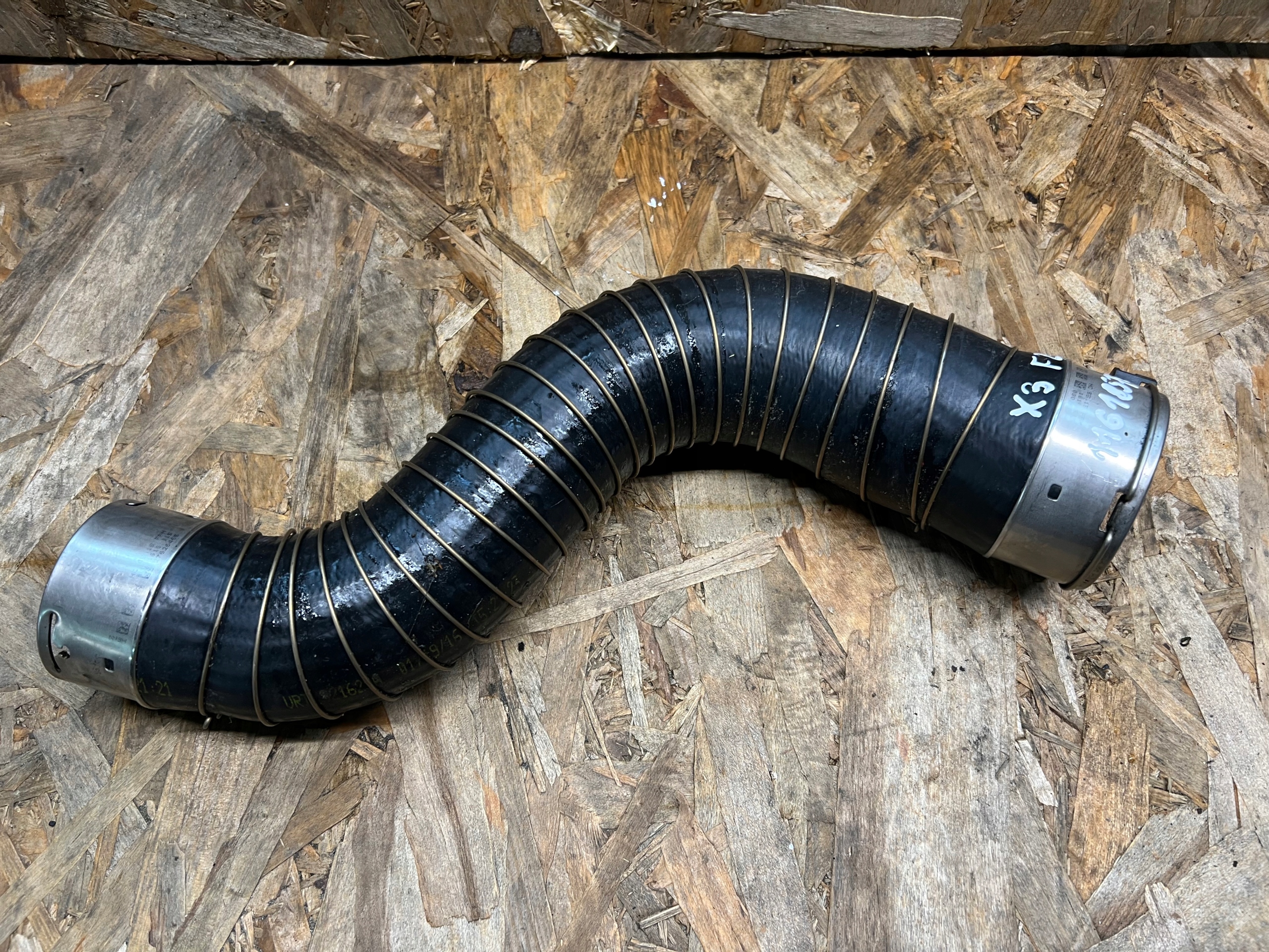 pipe hose air hose BMW X3 F25 2.0D