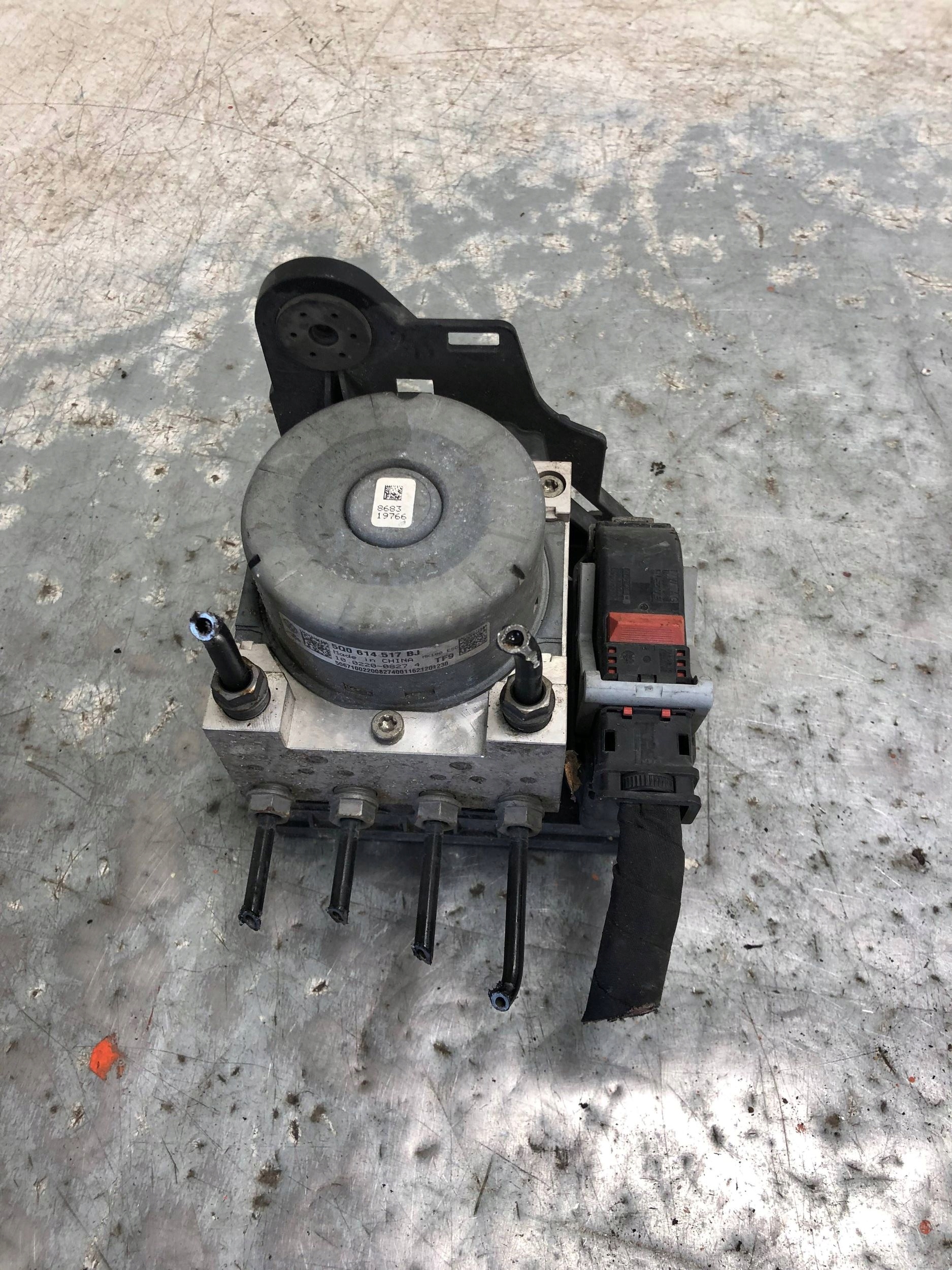 Pompa ABS VW TOURAN III 5Q0614517BJ