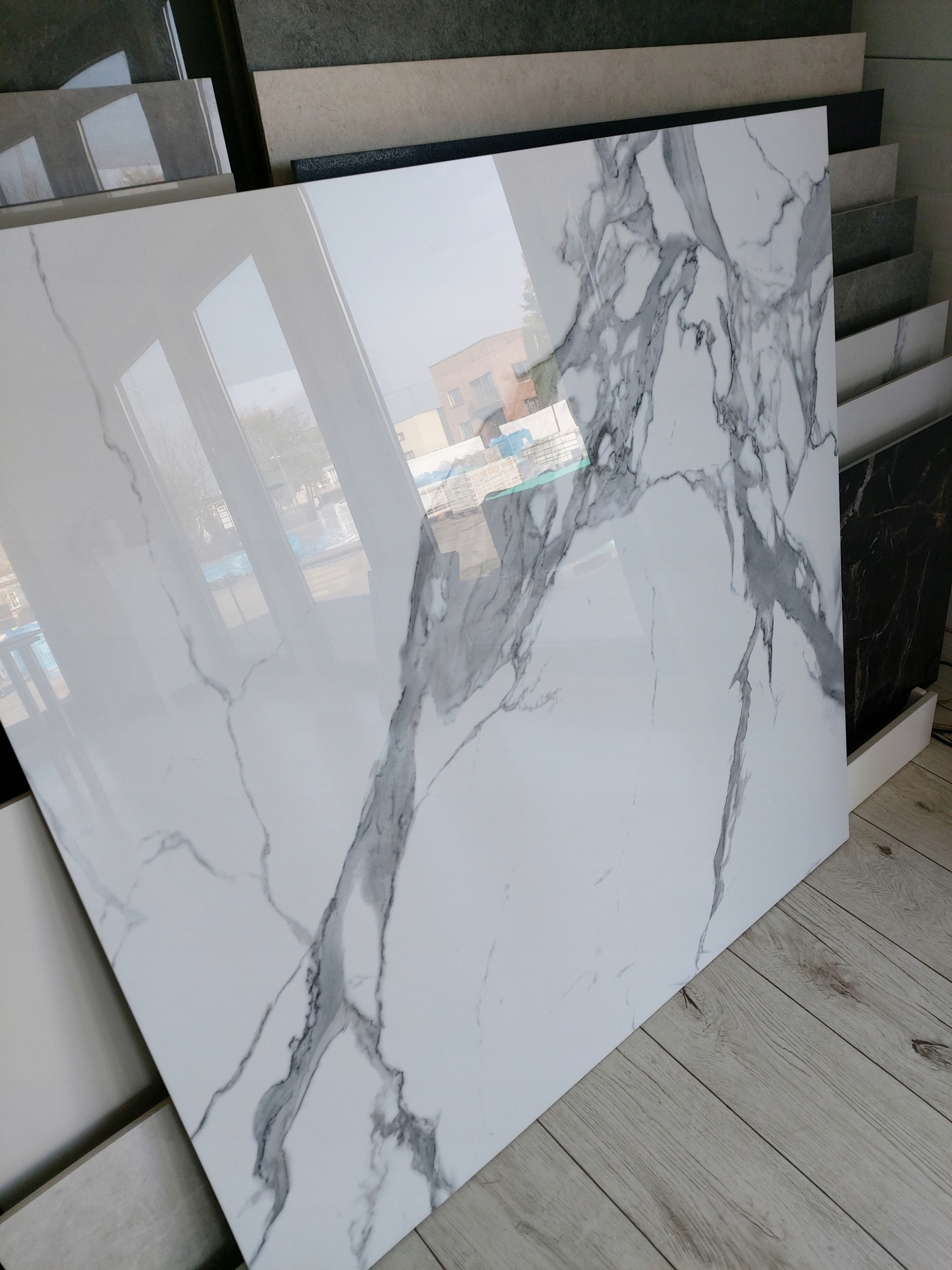 Płytki łazienkowe marmur 120x60 Calacatta white Marka Cerrad