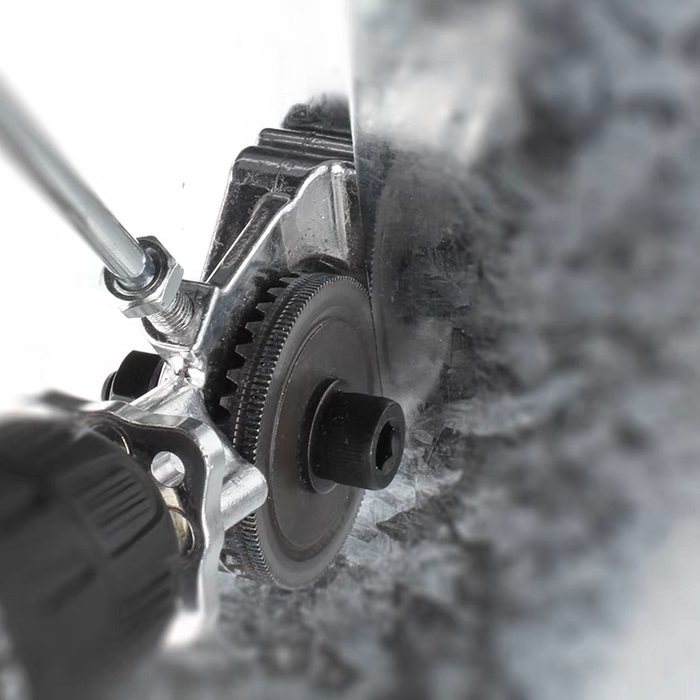 CIĘCIE BLACHY KOŃCÓWKA DO WIERTARKI NÓŻ NOŻYCE ADAPTER NA WKRĘTARKĘ DRUTU Kod producenta CIĘCIE BLACHY PRZYSTAWKA DO WIERTARKI