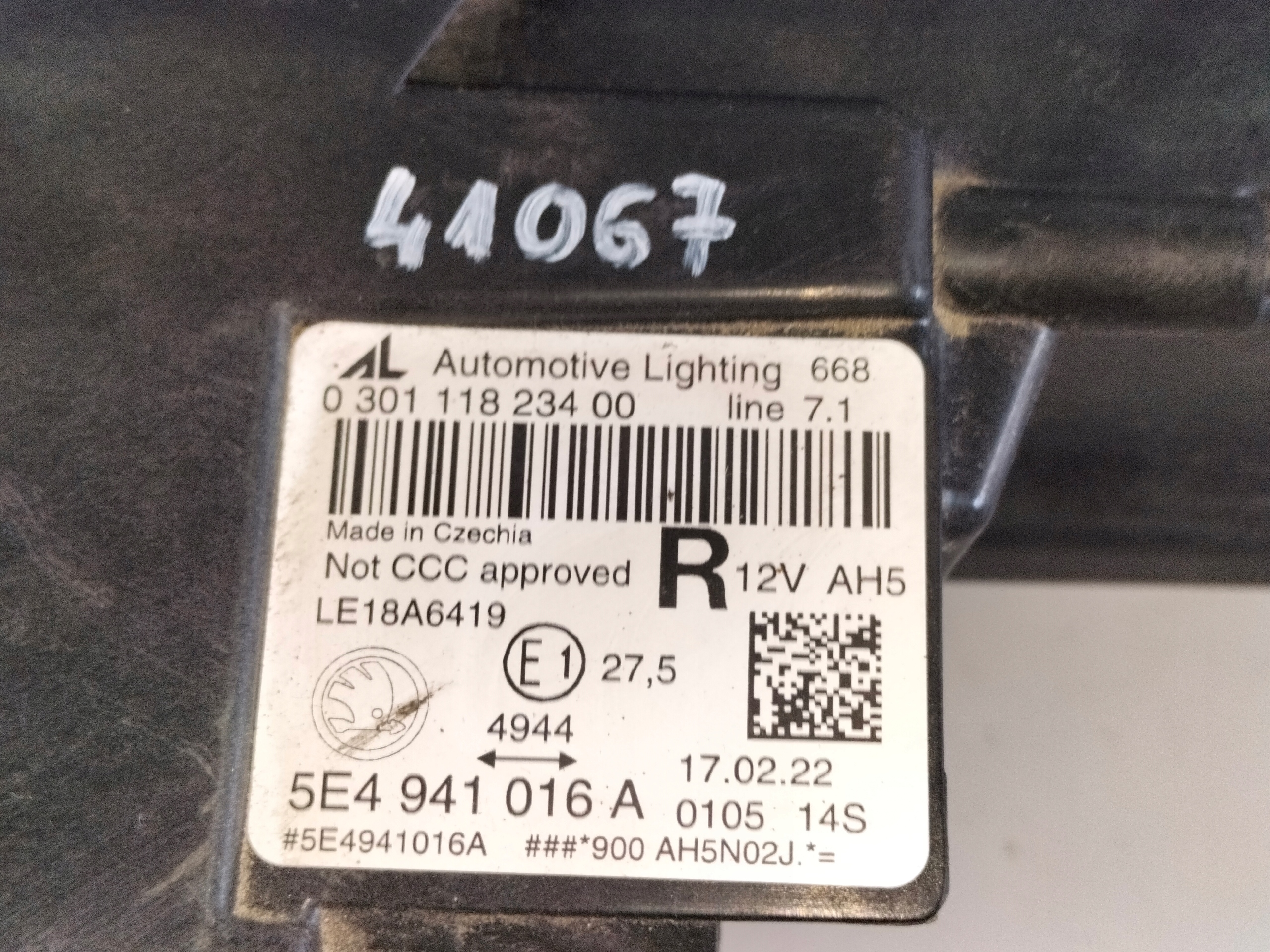 light front reflektor right SKODA OCTAVIA 4 IV 19- FULL LED