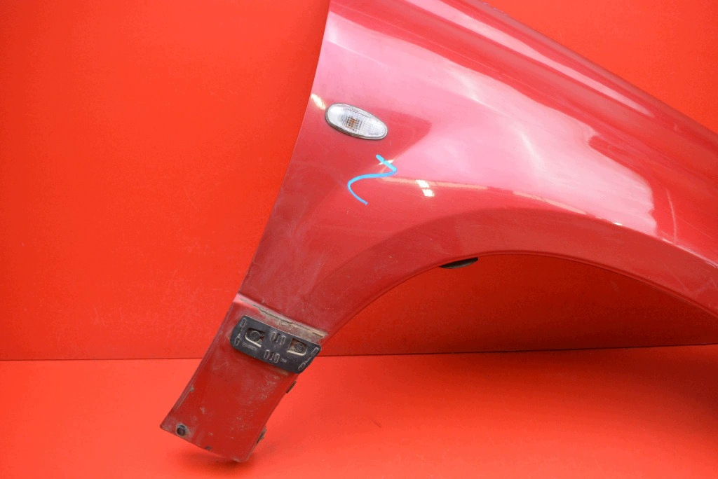 fender right front front red MITSUBISHI OUTLANDER 1 and 01-08