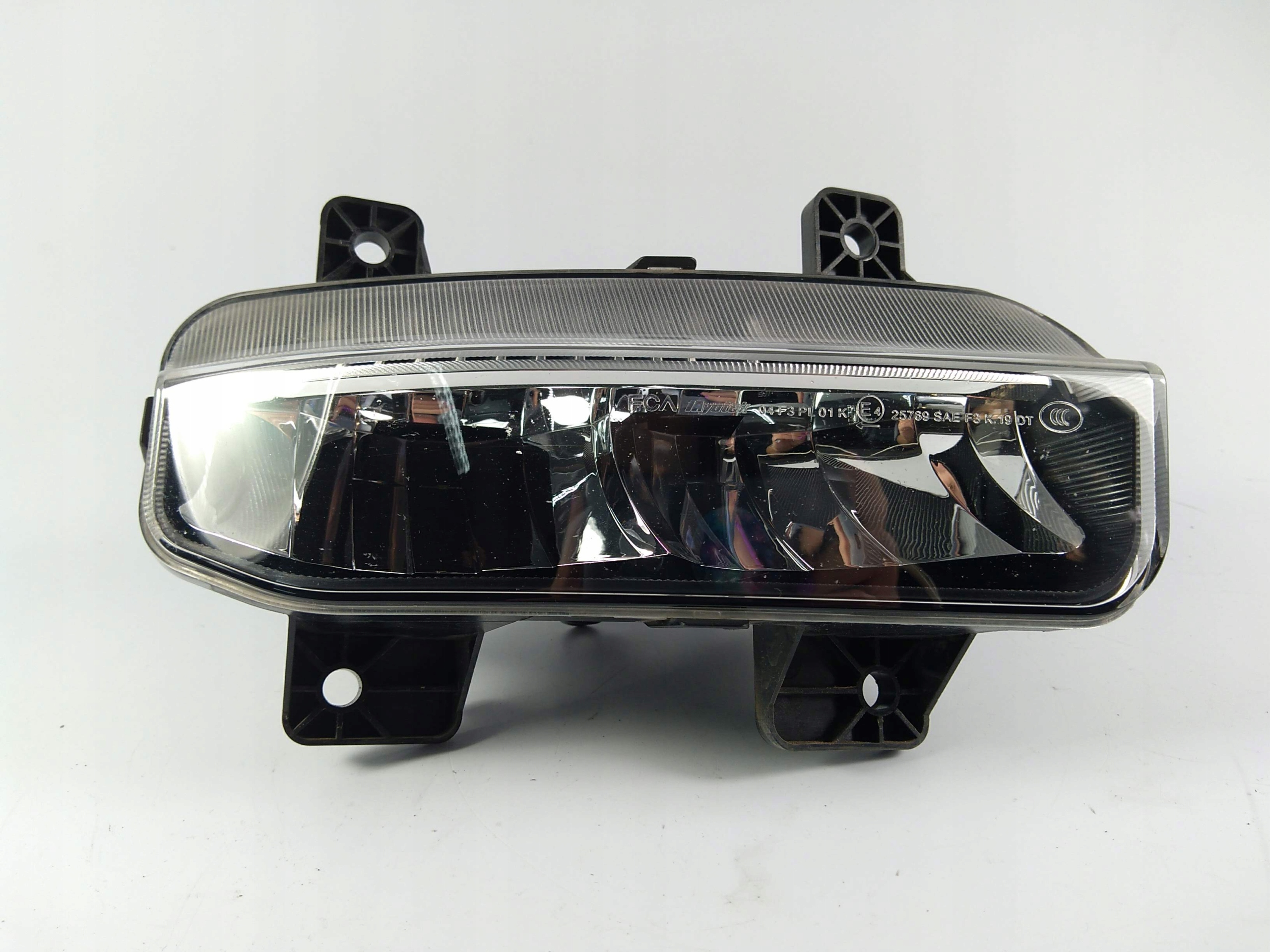 Ram 2500 fog light right front front 2019+