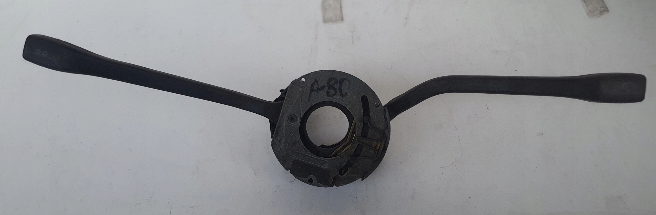 VW GOLF e PASSAT B2 AUDI 80 B2 DEVIO LUCI TERGICRISTALLO TERGI MANETKA 321953503F