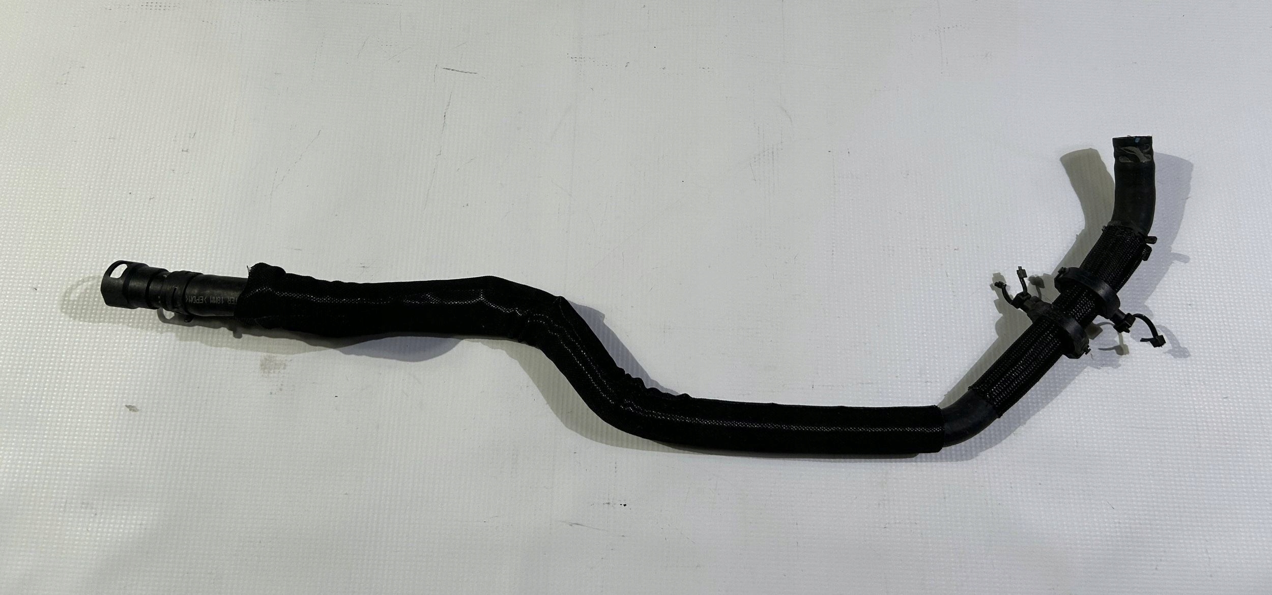 wiring wodny pipe hose radiator chlodzenia Chrysler Pacifica 2017-2026