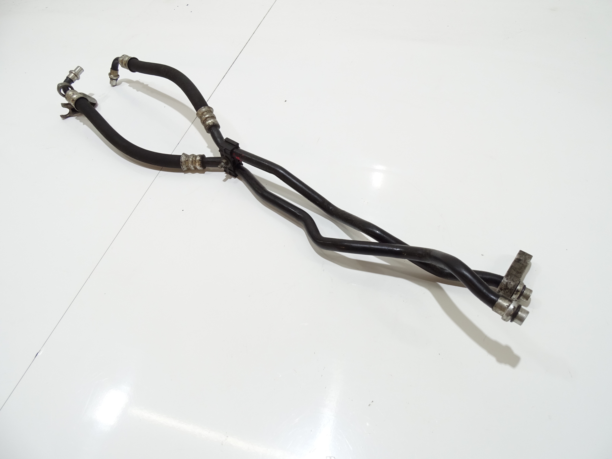 Tubi olio cambio BMW E60 E61 306D3 3.0D OE (4642796)