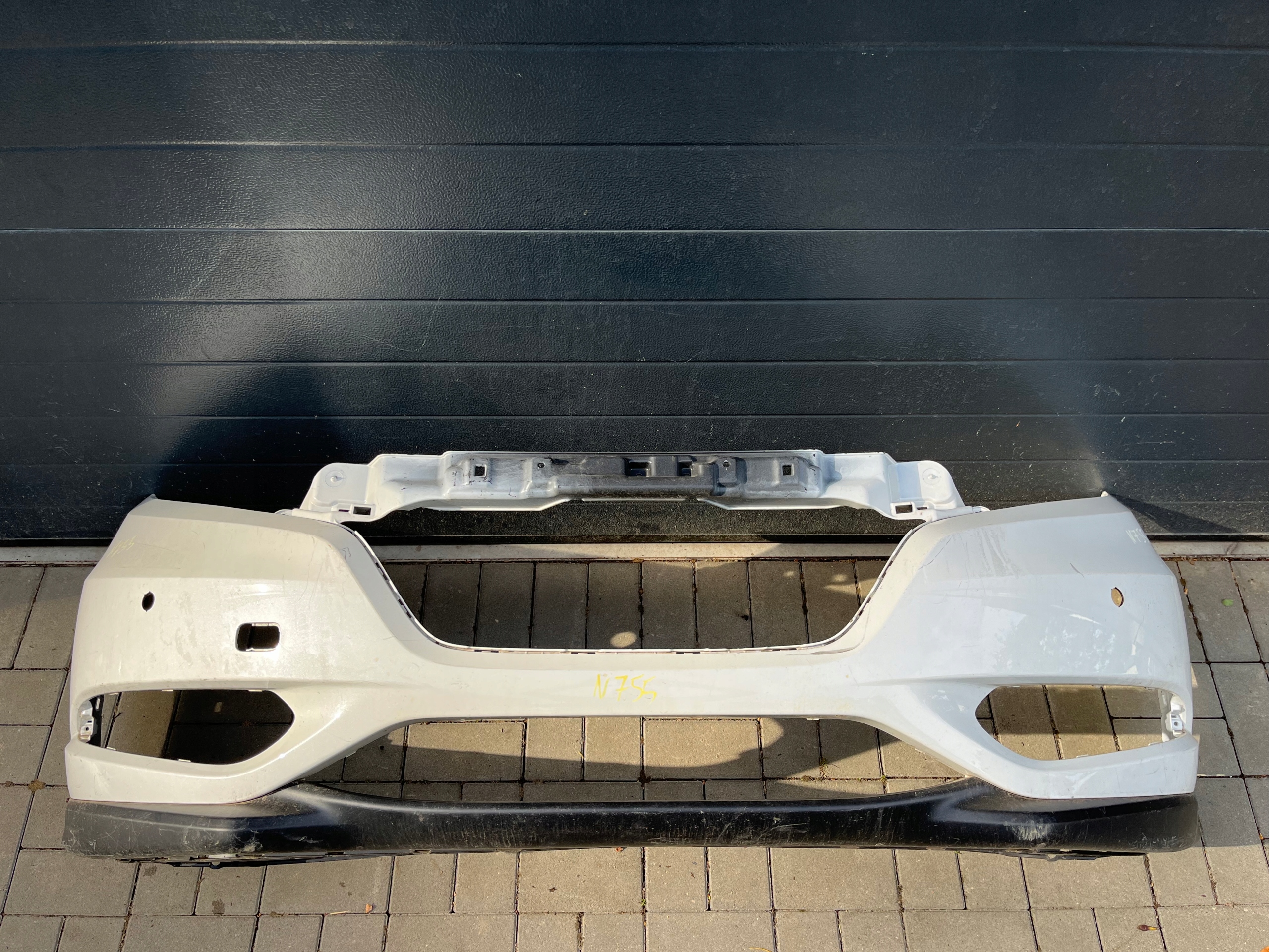 Honda HR-V HRV 15- bumper front front