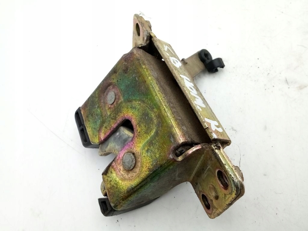 Opel Corsa B kombi lock bonnet rear part