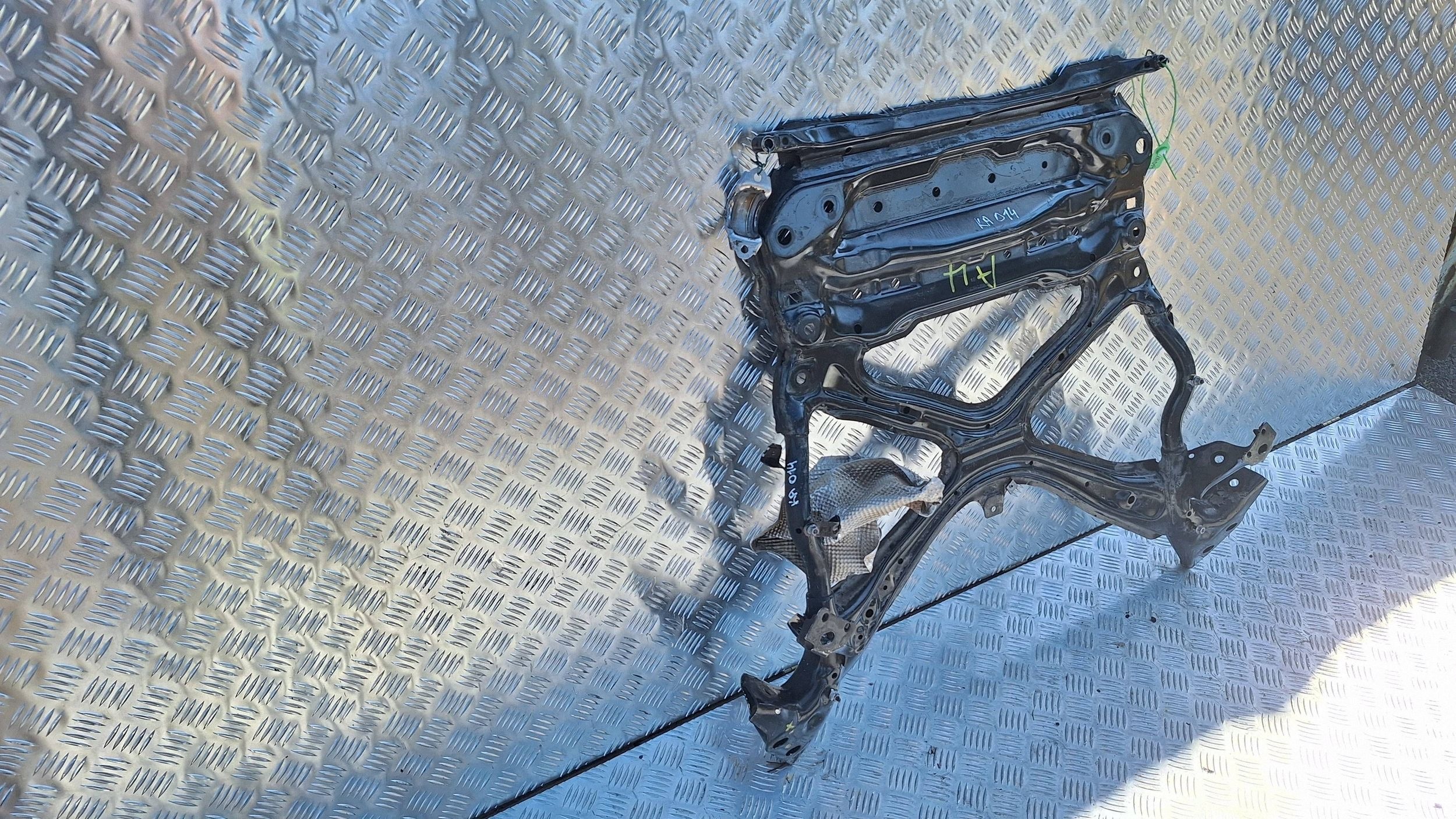 axle beam subframe axle beam front 8W1399347F AUDI A4 B9 8W A5 F5