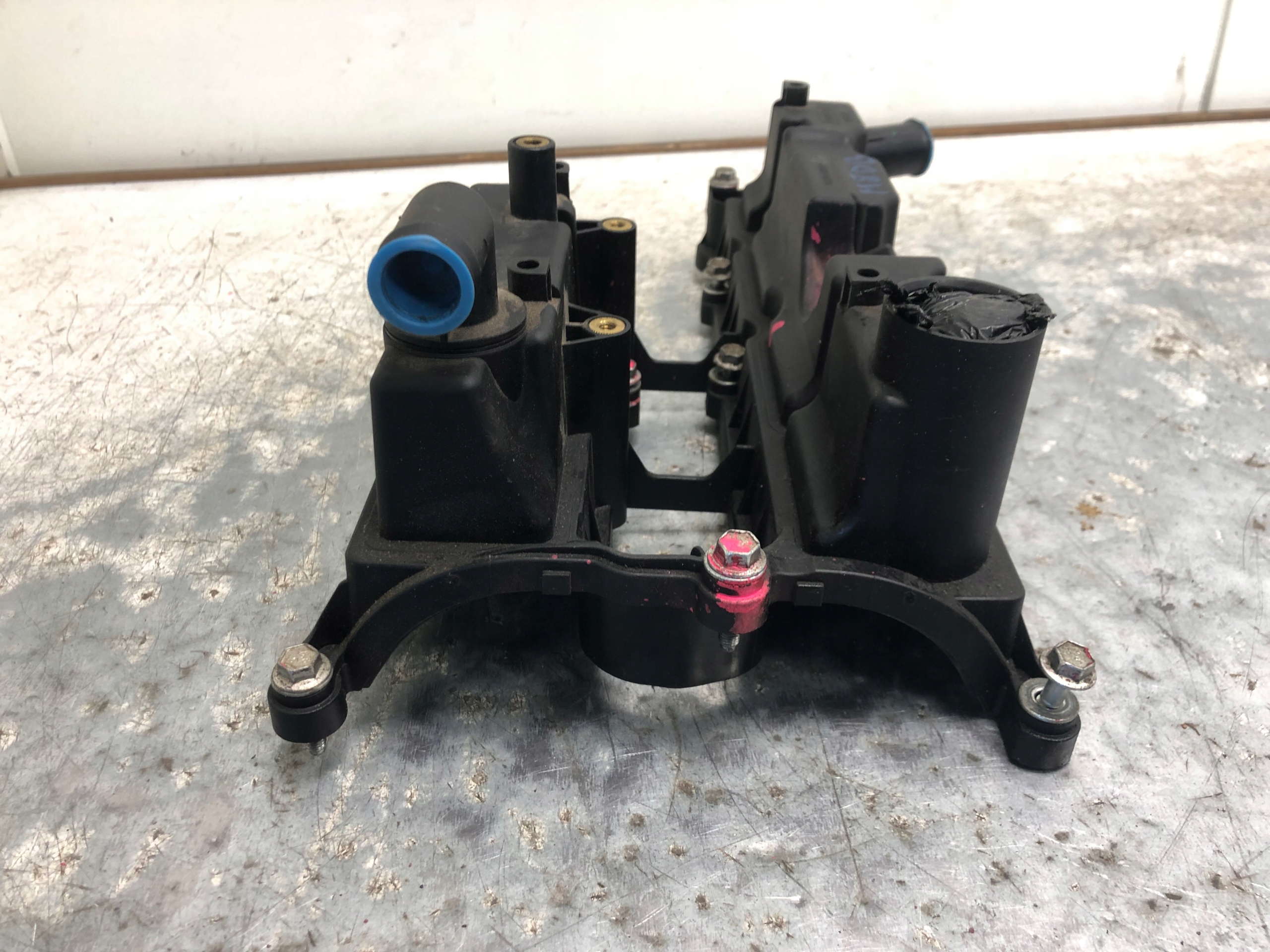 Abdeckung der Ventile 1.5 ECOBOOST M8DB FORD DS7G-6K271-DF