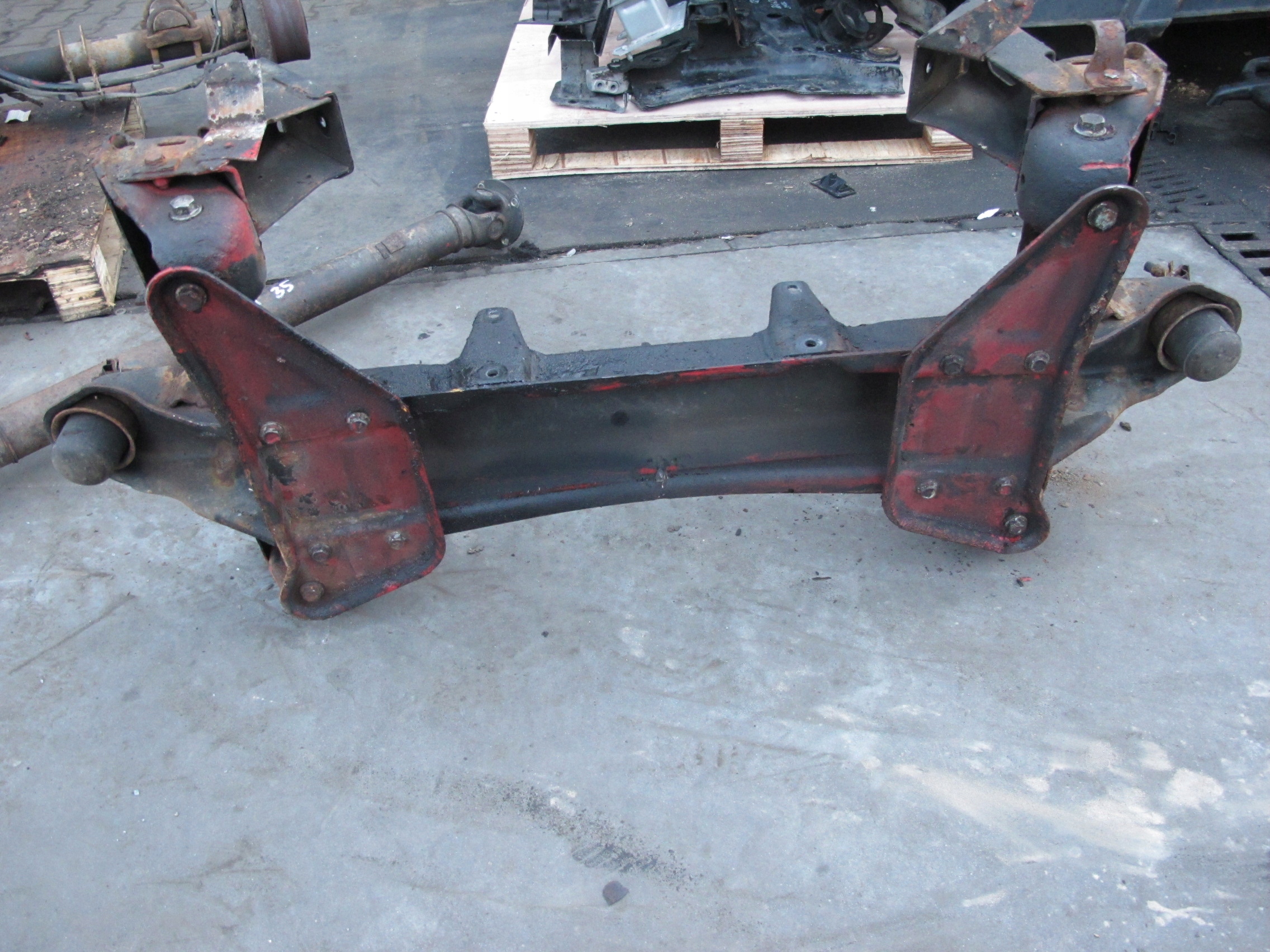 VW LT SPRINTER W903 95- axle beam subframe axle beam front